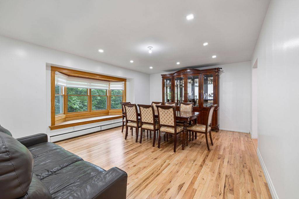 Monsey, NY 10952,10 Karow CT