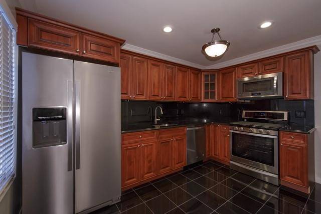 Port Jefferson, NY 11777,29 Pinnacle DR #29