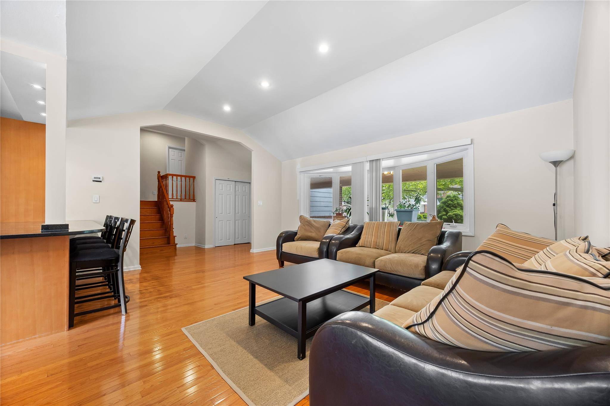 Bayside, NY 11364,222-47 Garland DR