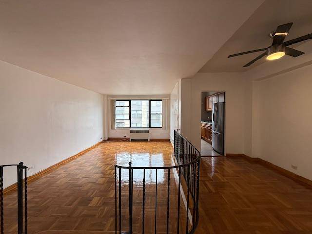 Rego Park, NY 11374,98-33 64th AVE #6