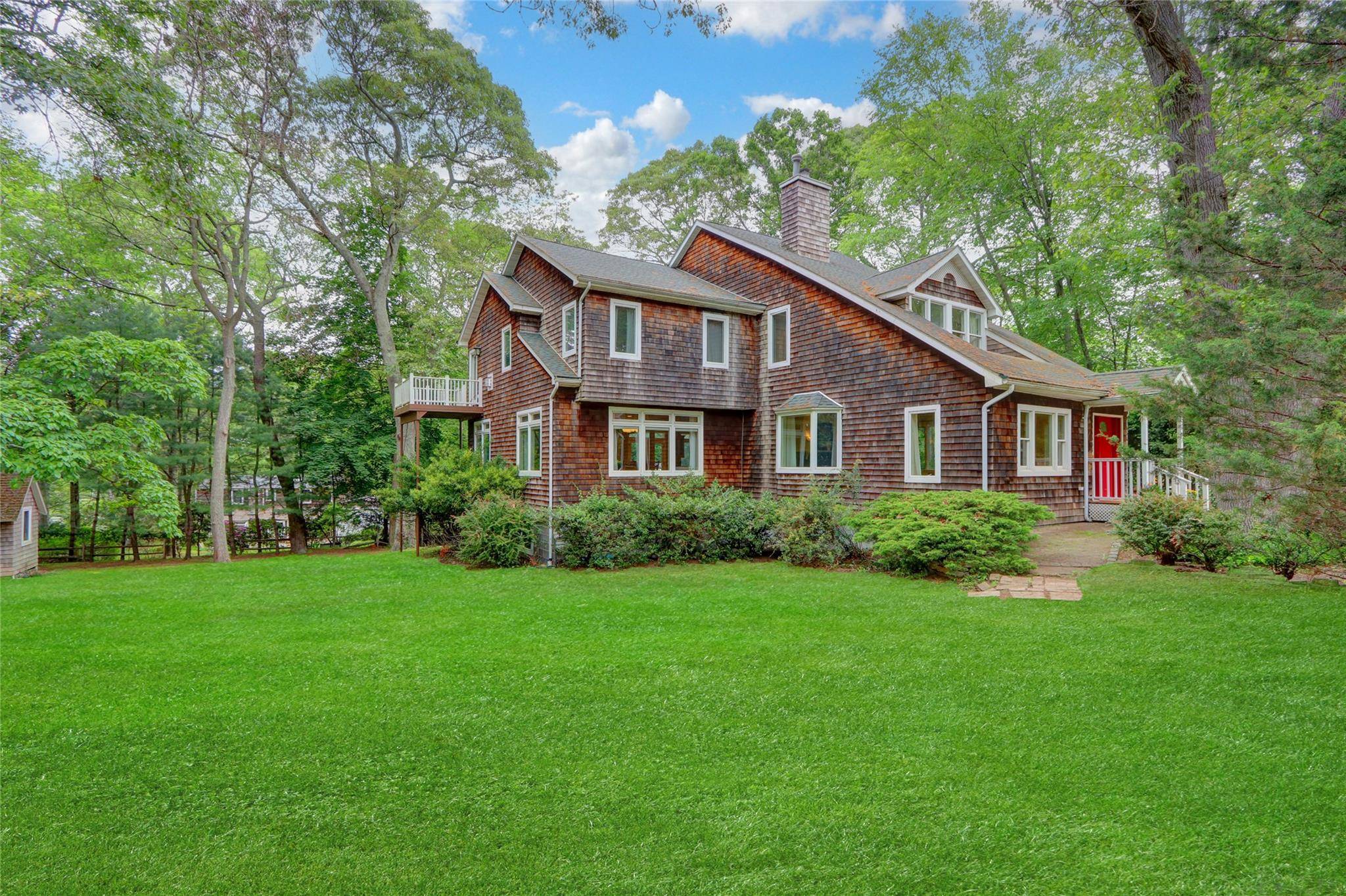 Stony Brook, NY 11790,23 Knox AVE