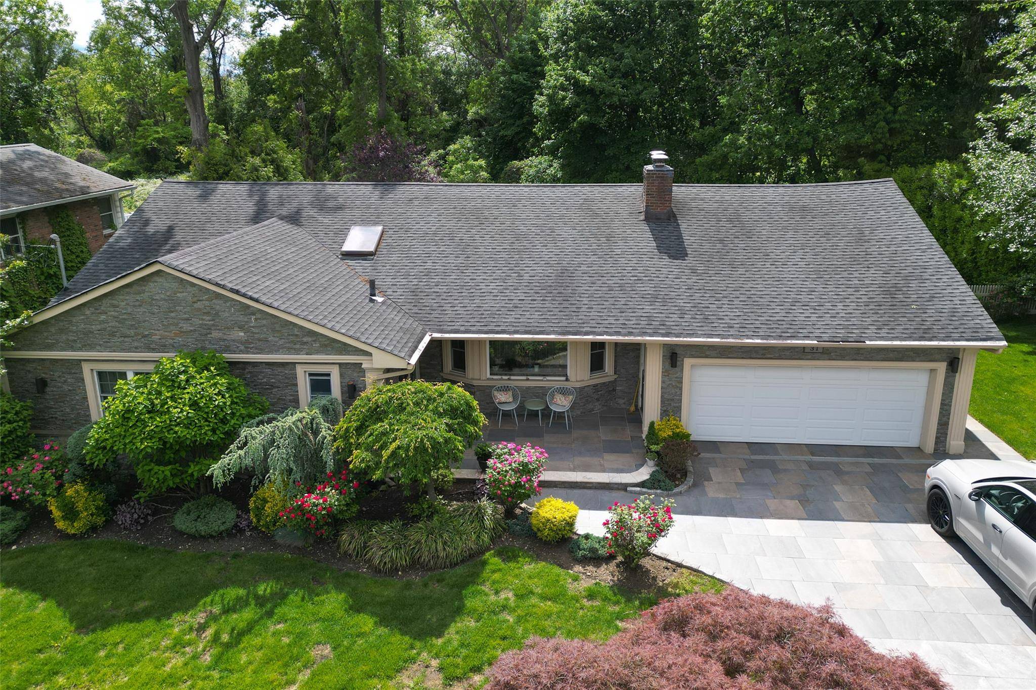 Roslyn Heights, NY 11577,31 Vista Rd