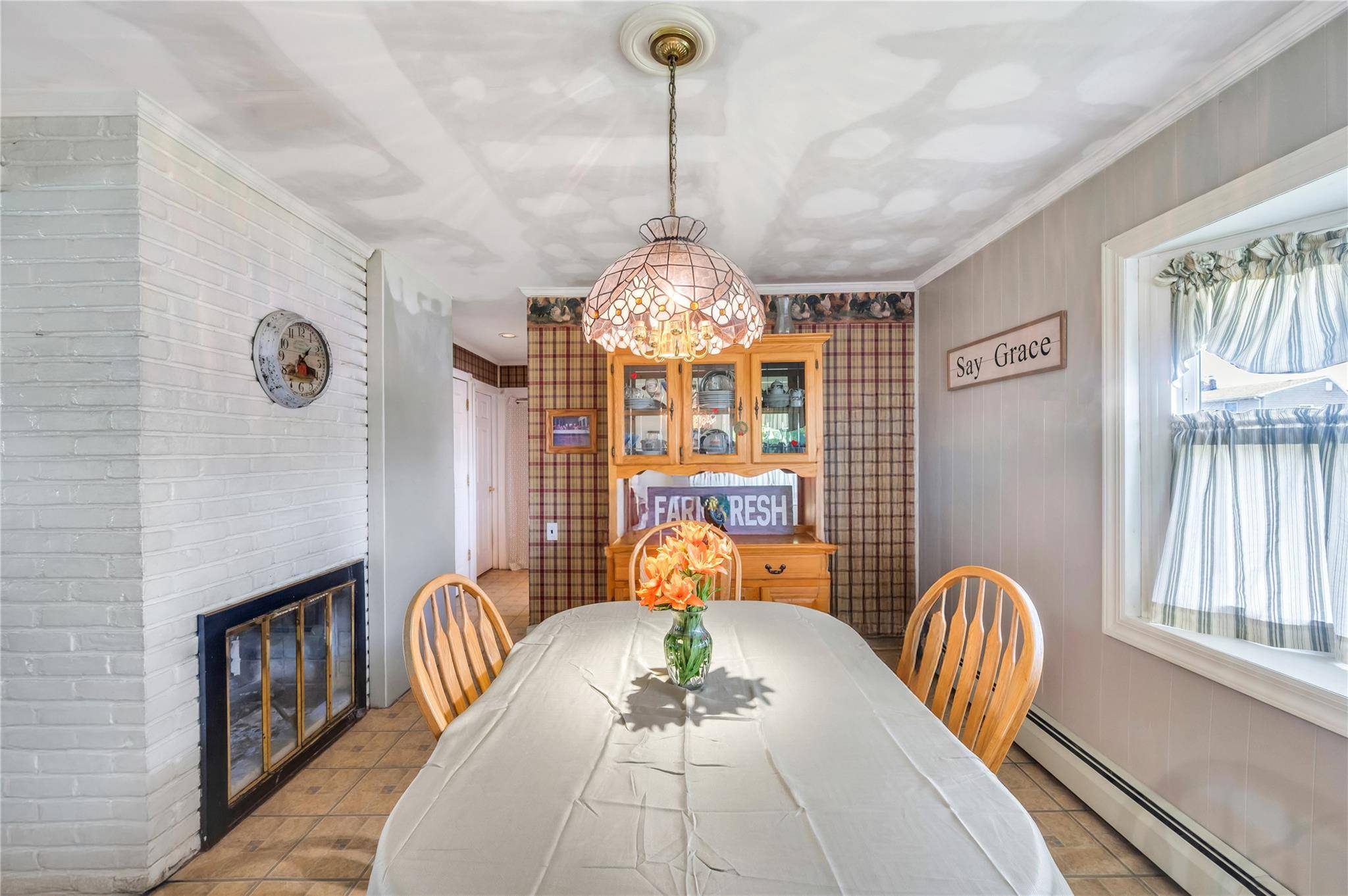 Levittown, NY 11756,190 Meridian RD
