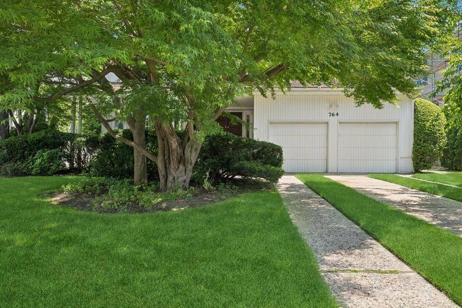 North Woodmere, NY 11581,764 Sherwood CT