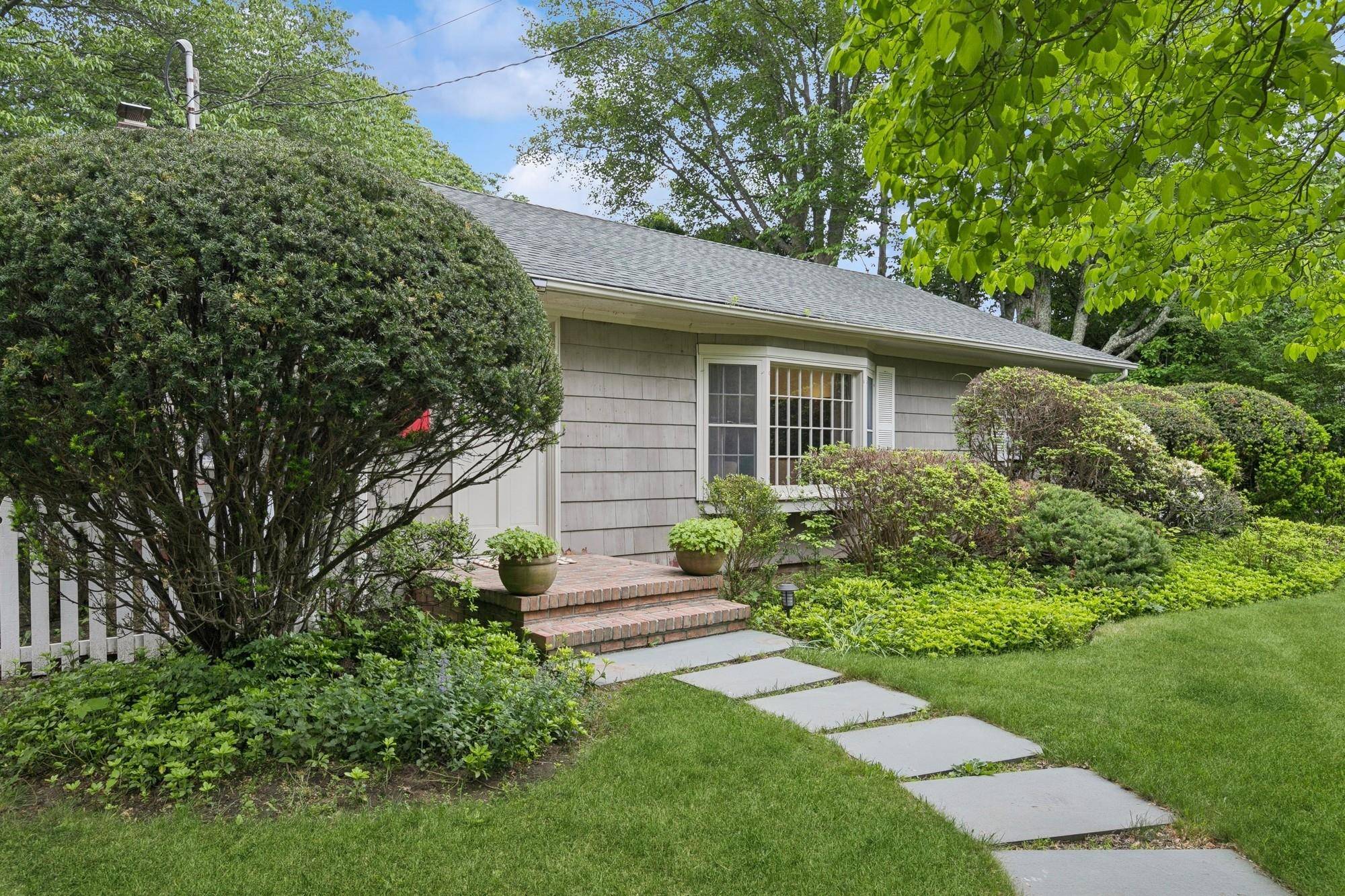 East Hampton, NY 11937,14 Cooper LN
