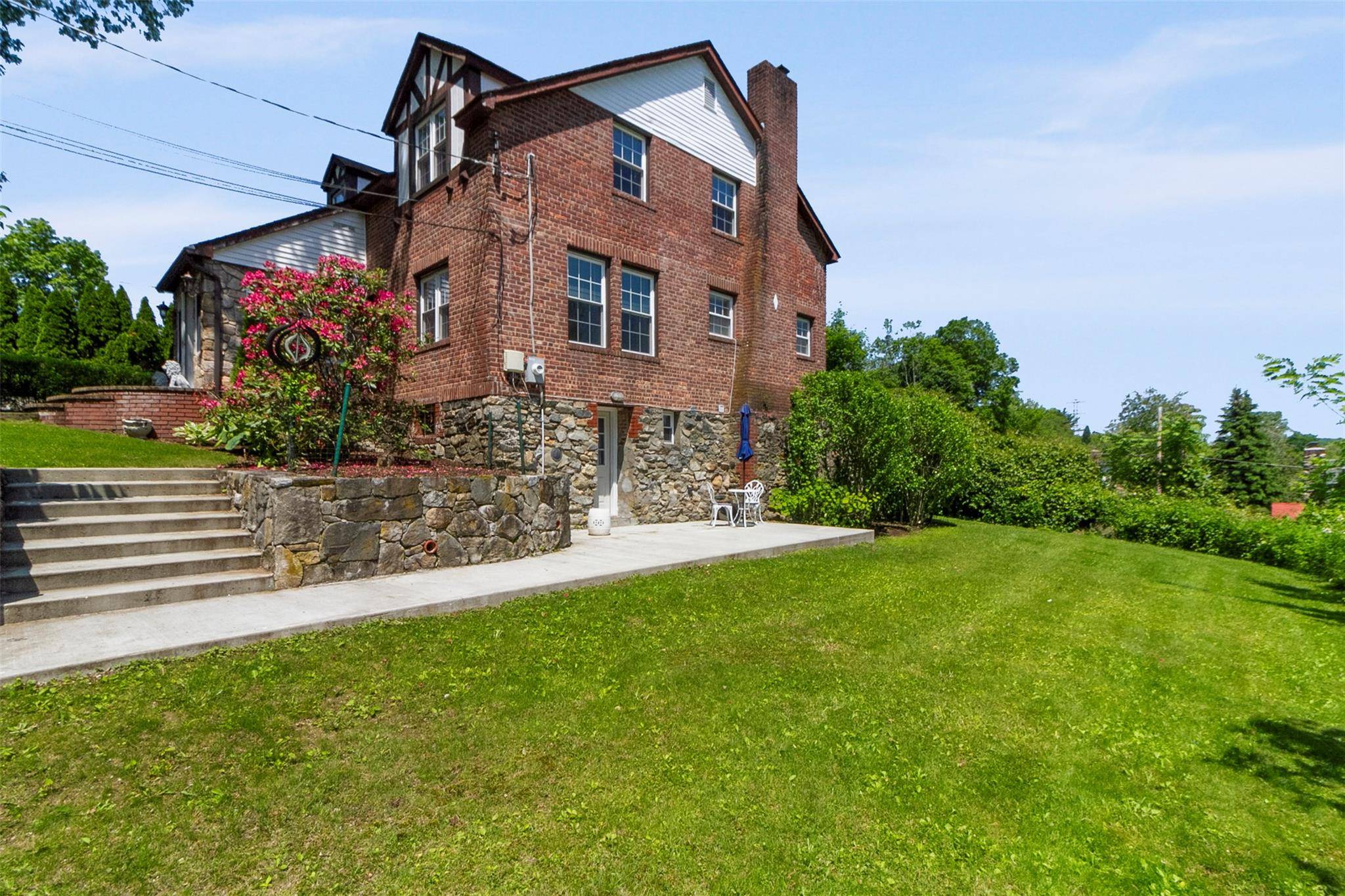 Mahopac, NY 10541,333 Center DR