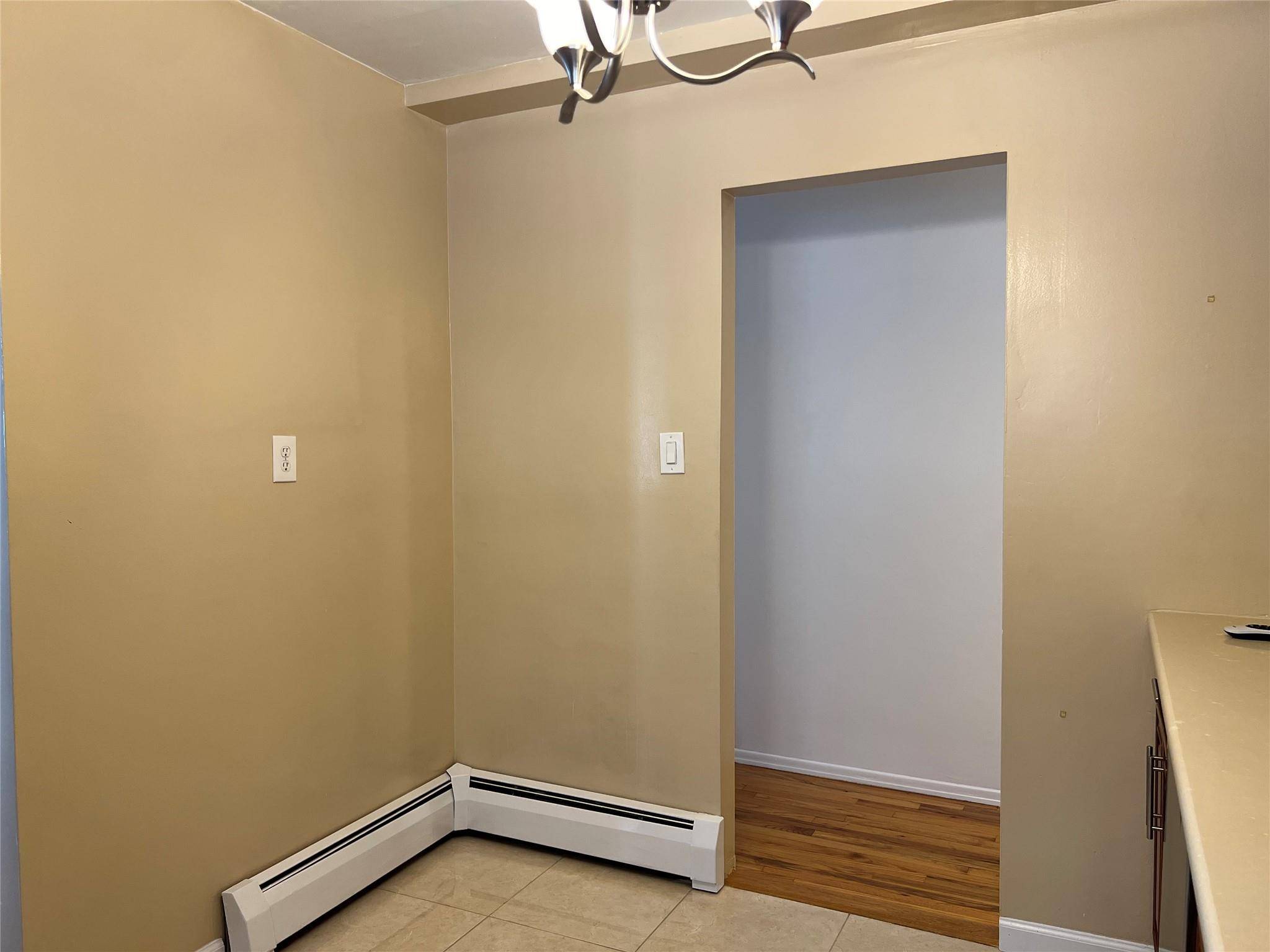 Bayside, NY 11361,210-15 41 AVE