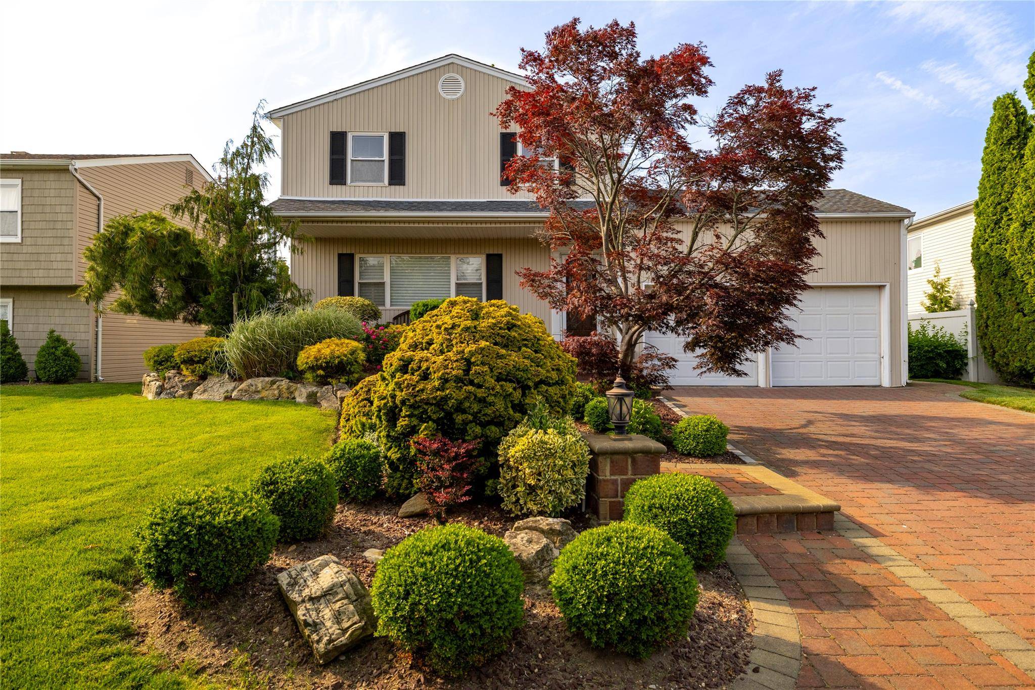 Bellmore, NY 11710,2741 Belle RD