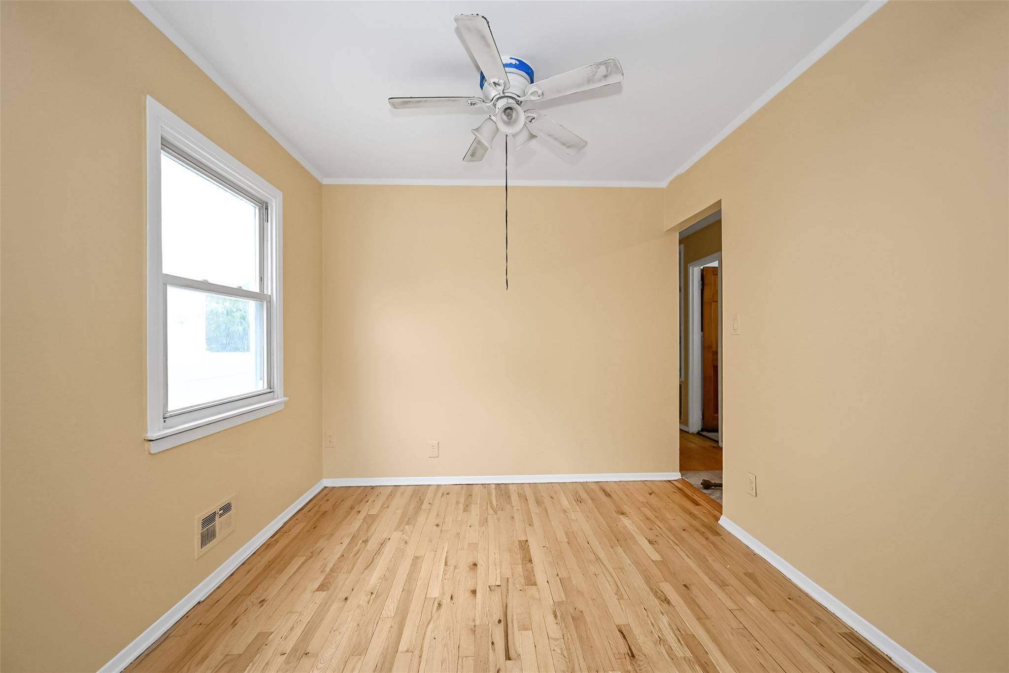 Queens Village, NY 11429,97-16 222nd ST