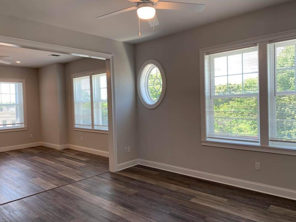 Copiague, NY 11726,840 Montauk HWY #2E