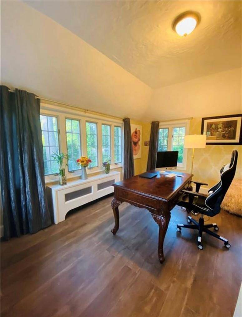 Scarsdale, NY 10583,2 Wynmor RD