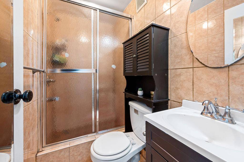 East Elmhurst, NY 11369,3415 91st ST