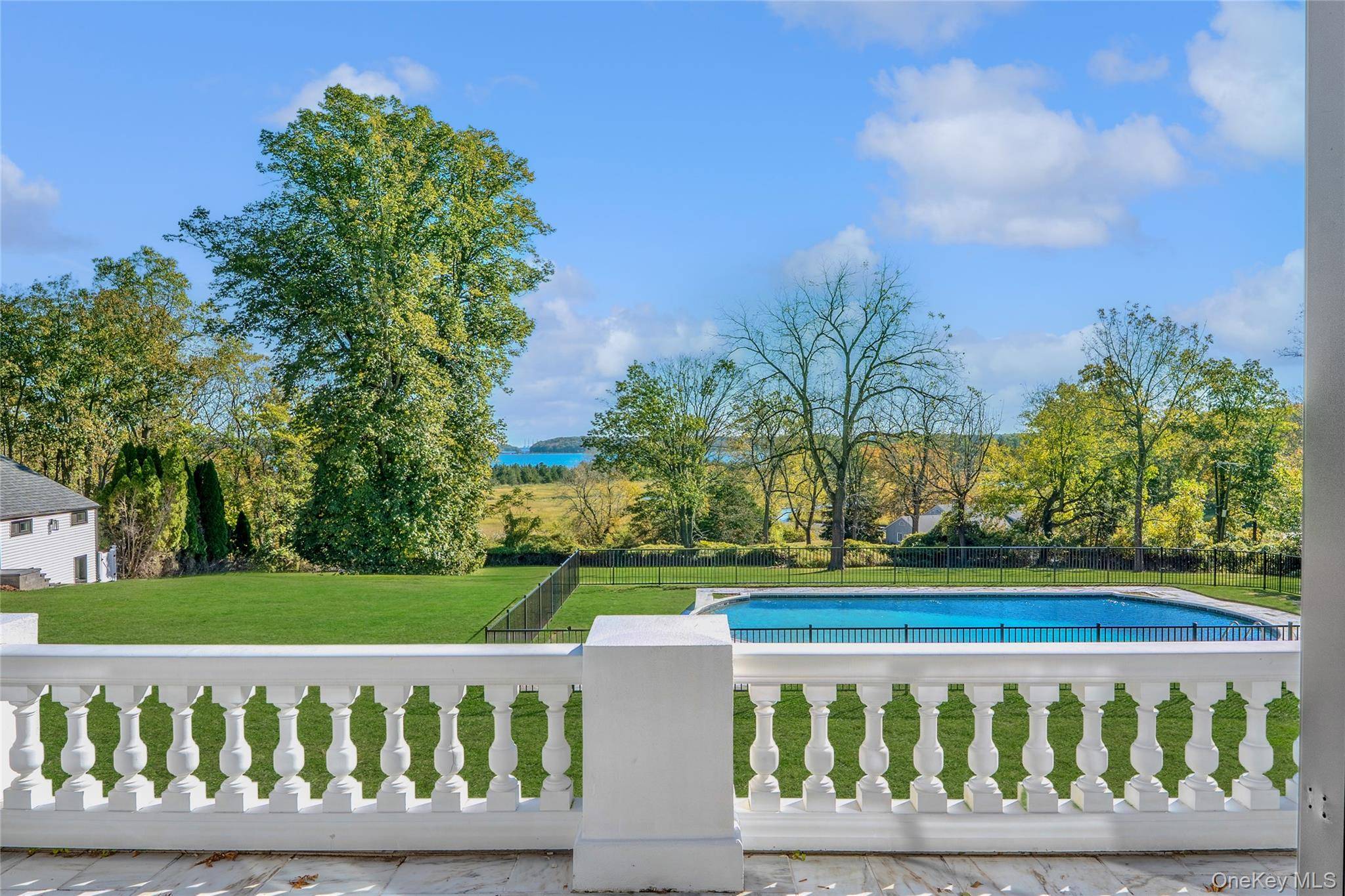 Oyster Bay, NY 11771,204 Centre Island RD