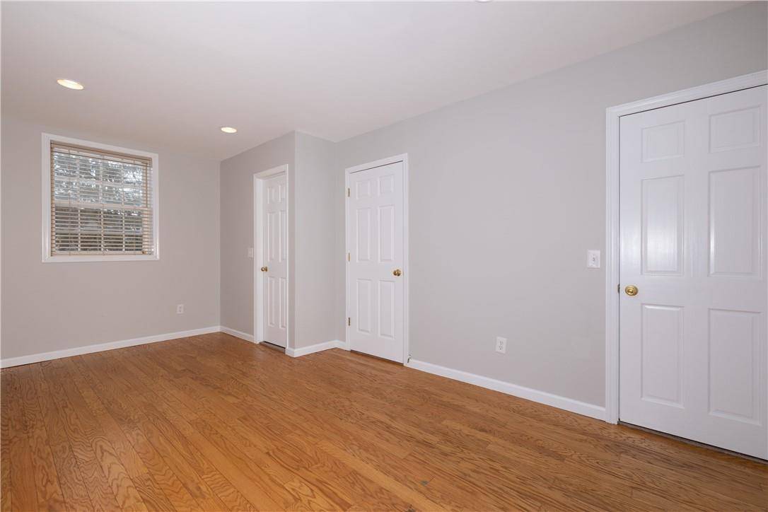 Thornwood, NY 10594,1 High Hill Farm LN #1A