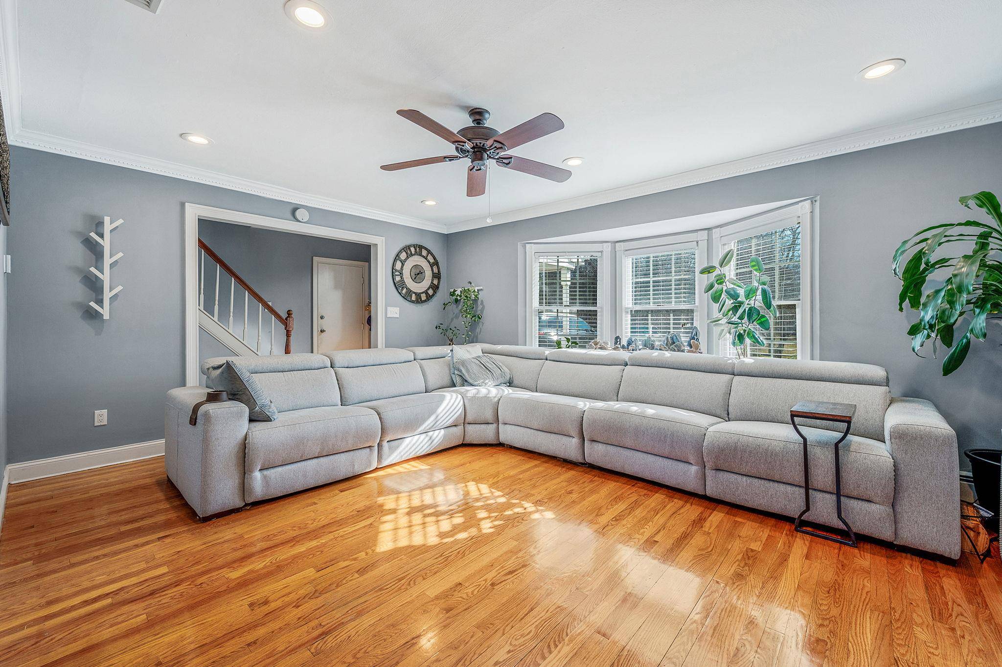 Lake Ronkonkoma, NY 11779,7 Daniel CT