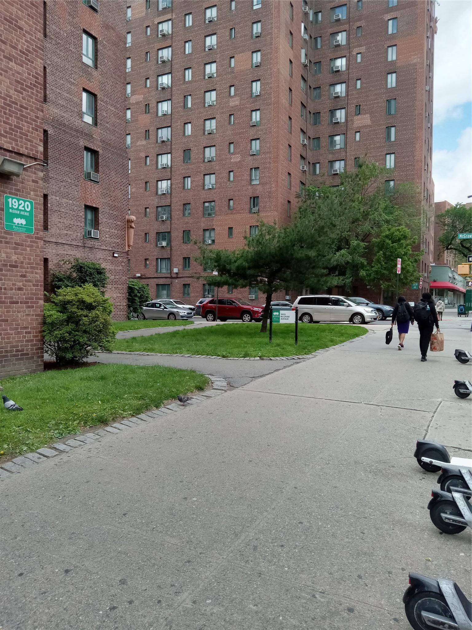 Bronx, NY 10462,1920 McGraw AVE #2G