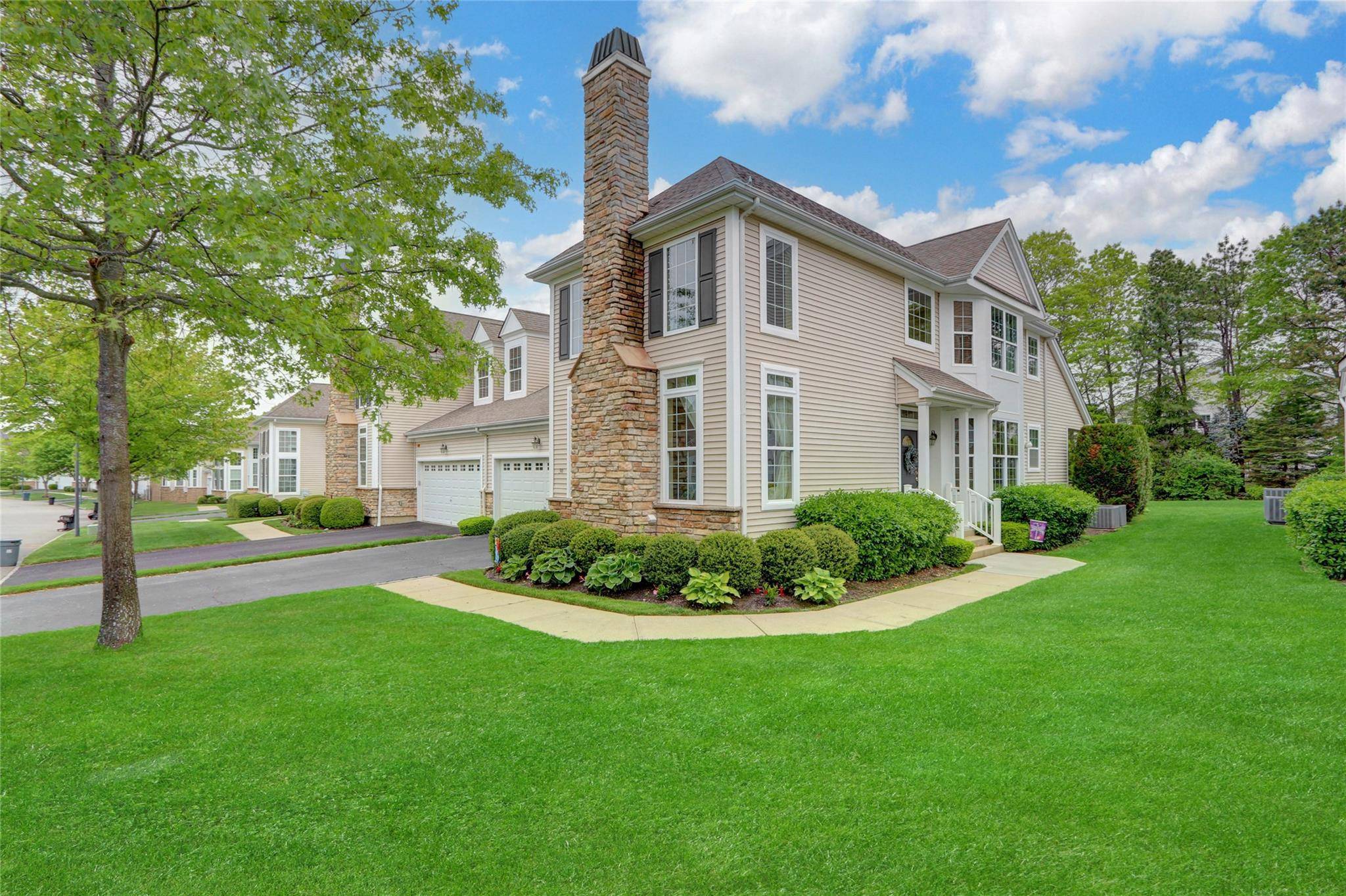 Center Moriches, NY 11934,30 Toni CT #30