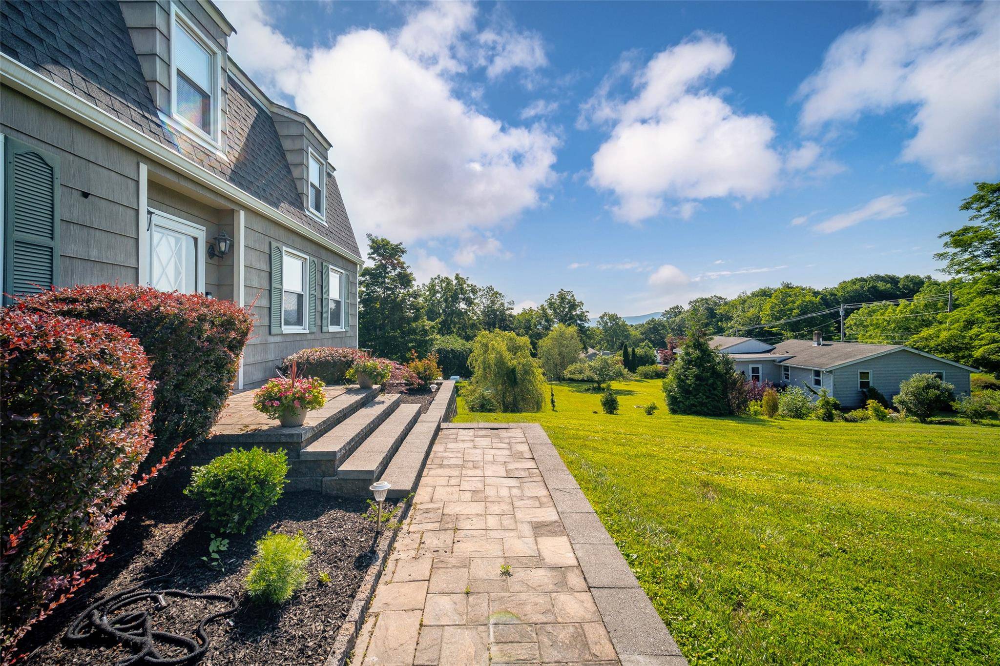 Newburgh, NY 12550,62 Leslie RD
