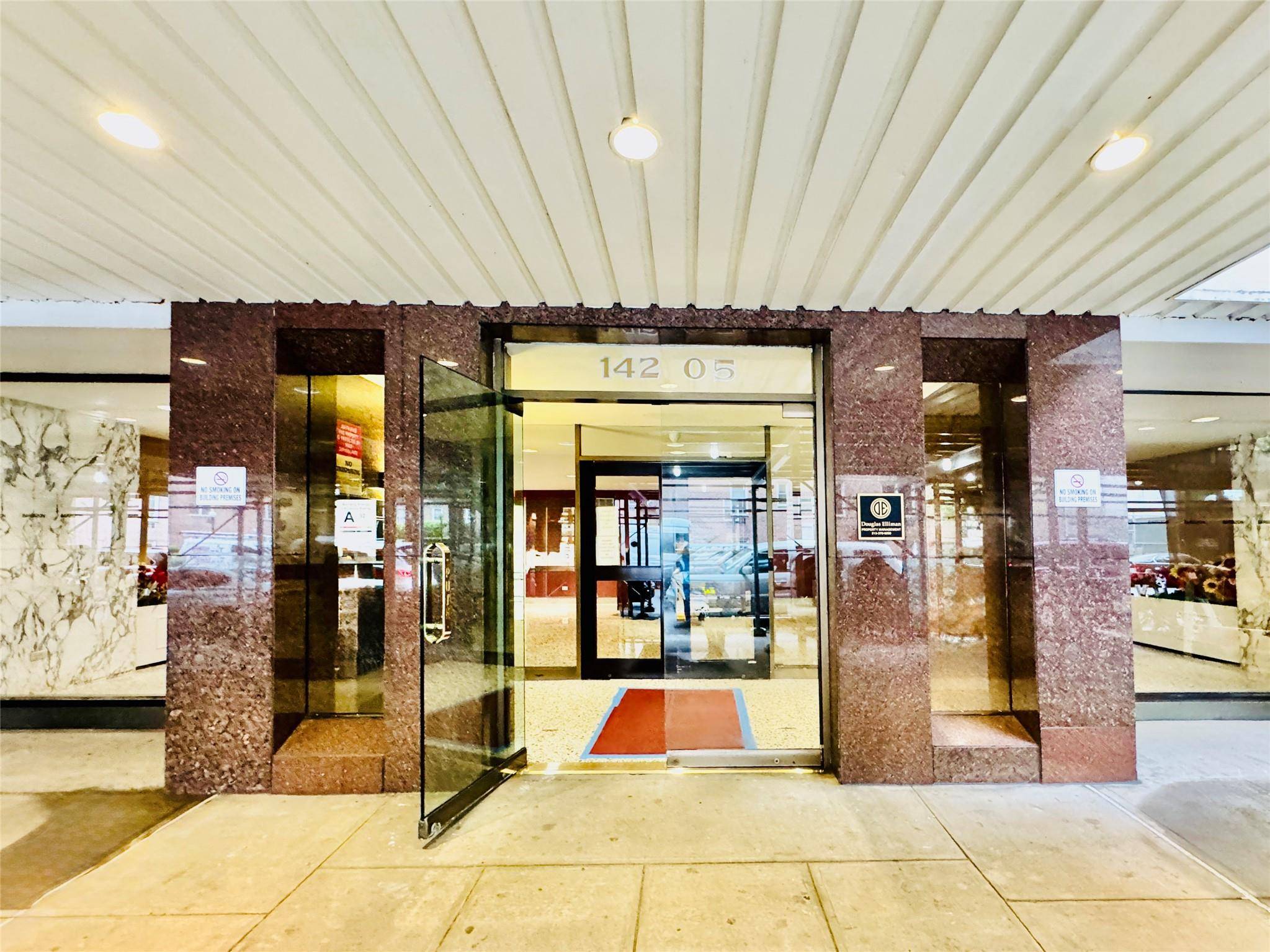 Flushing, NY 11354,142-05 Roosevelt Avenue #517
