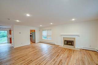 Shirley, NY 11967,576 Boxwood DR