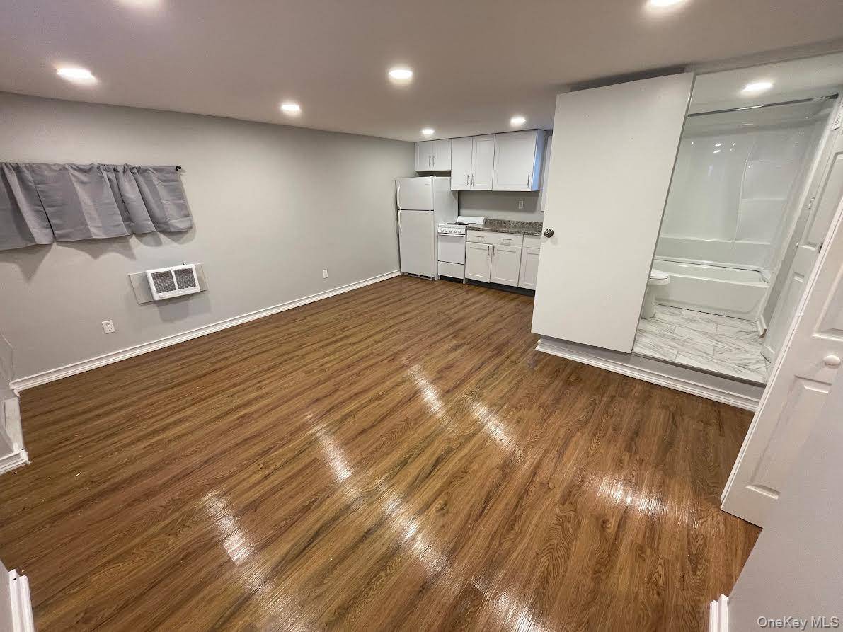 Poughkeepsie, NY 12603,1941 New Hackensack RD #L