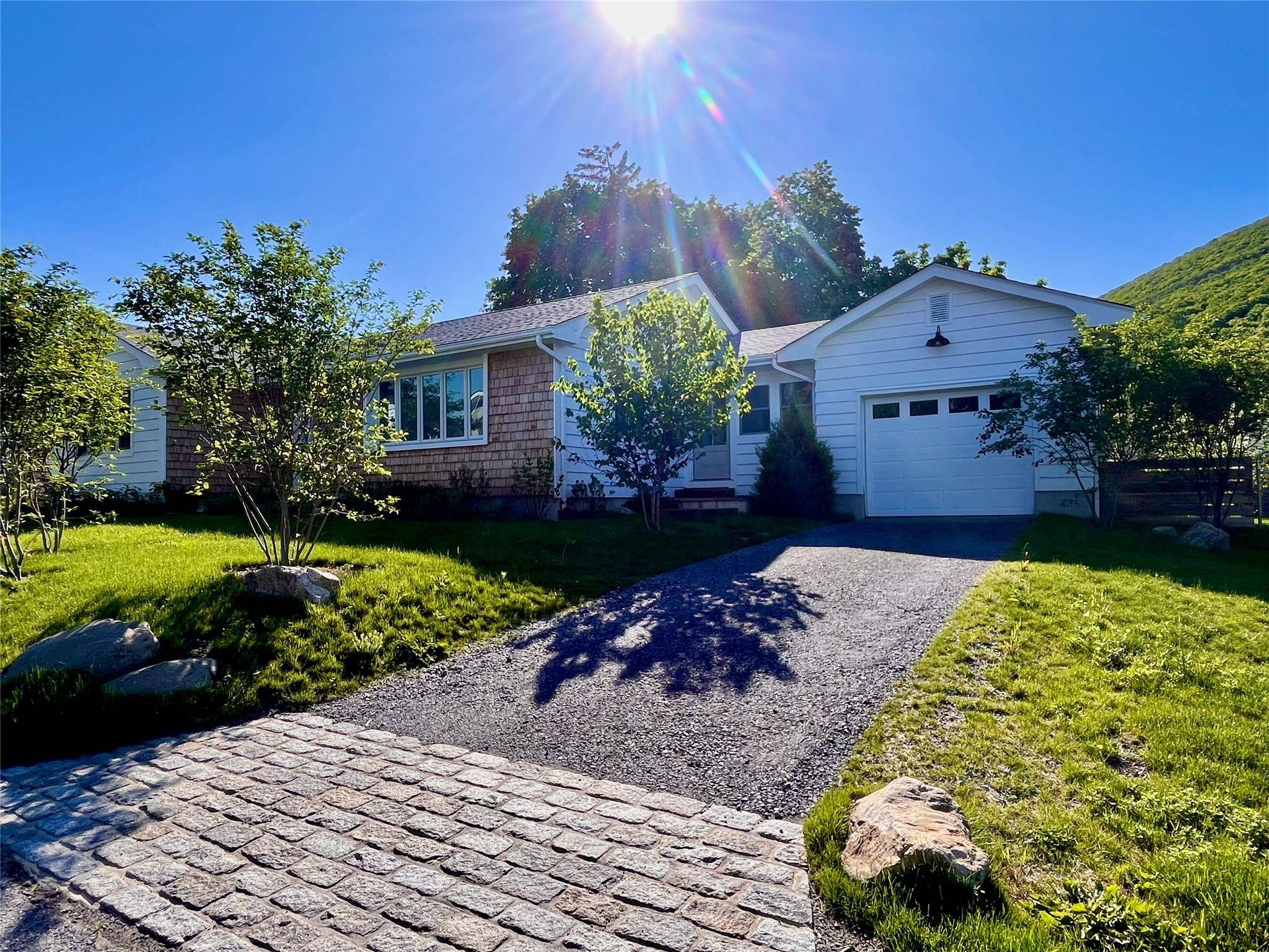 Beacon, NY 12508,34 Judson ST