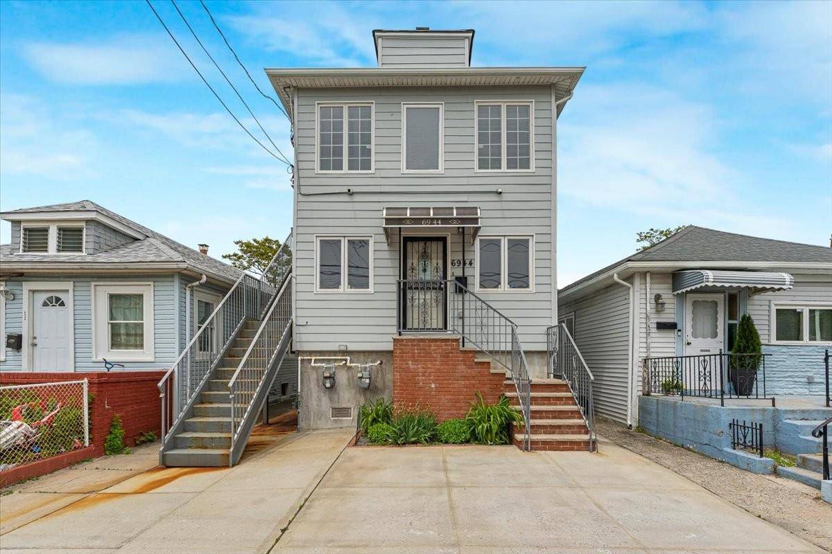 Arverne, NY 11692,6944 Thursby AVE