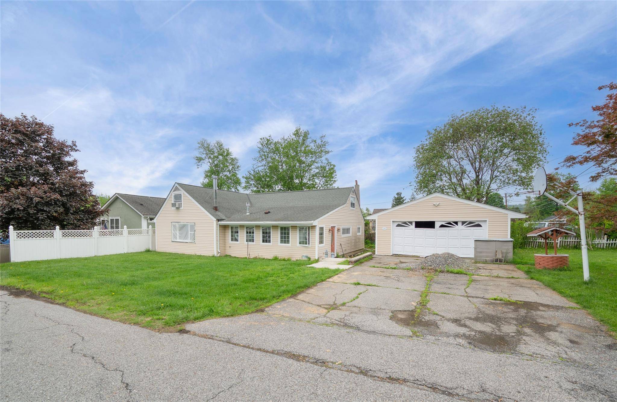 Carmel, NY 10512,26 Clubhouse DR