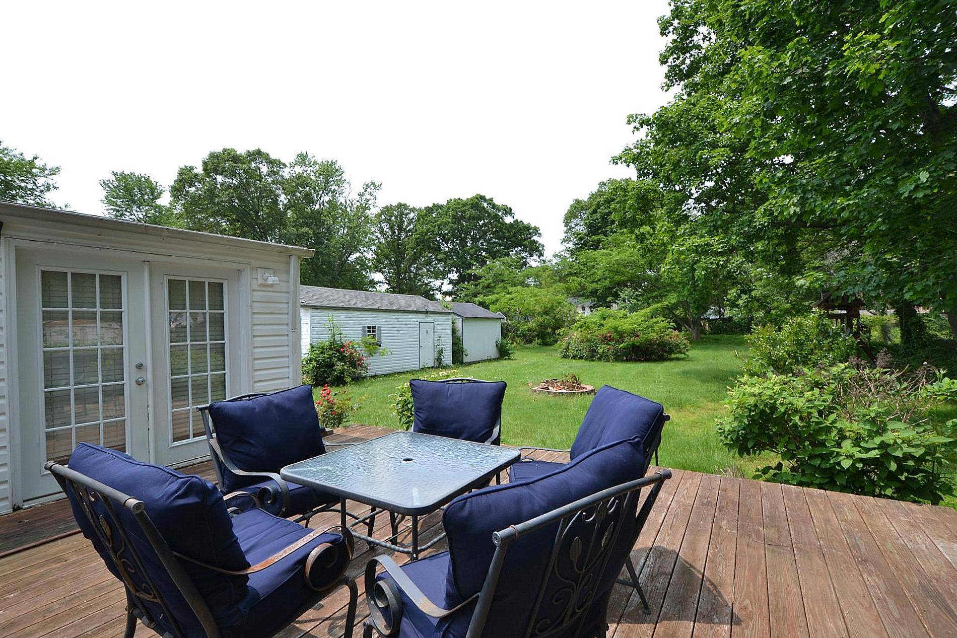 Bay Shore, NY 11706,1578 N Thompson DR