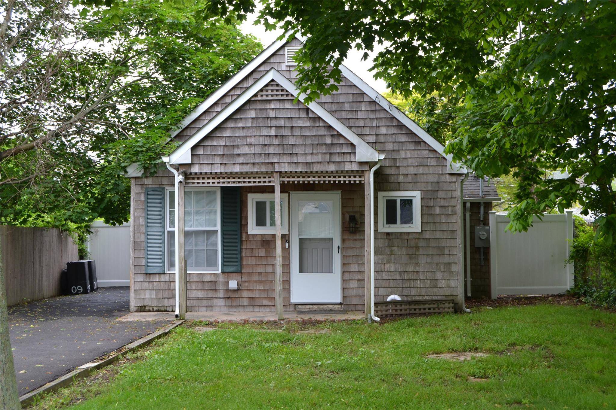 Mastic Beach, NY 11951,60 Huguenot DR