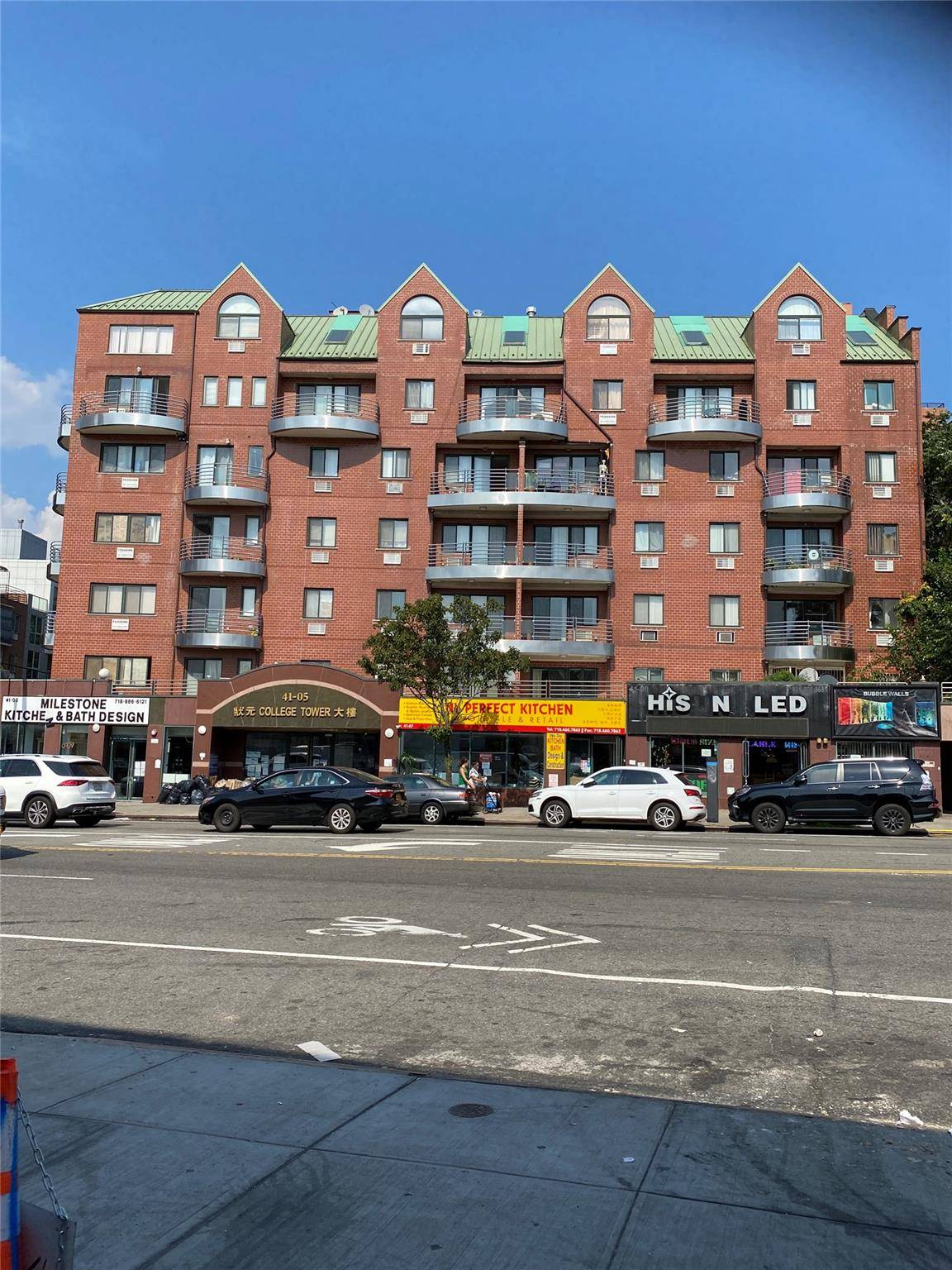 Flushing, NY 11355,41-05 College Point BLVD #3FL
