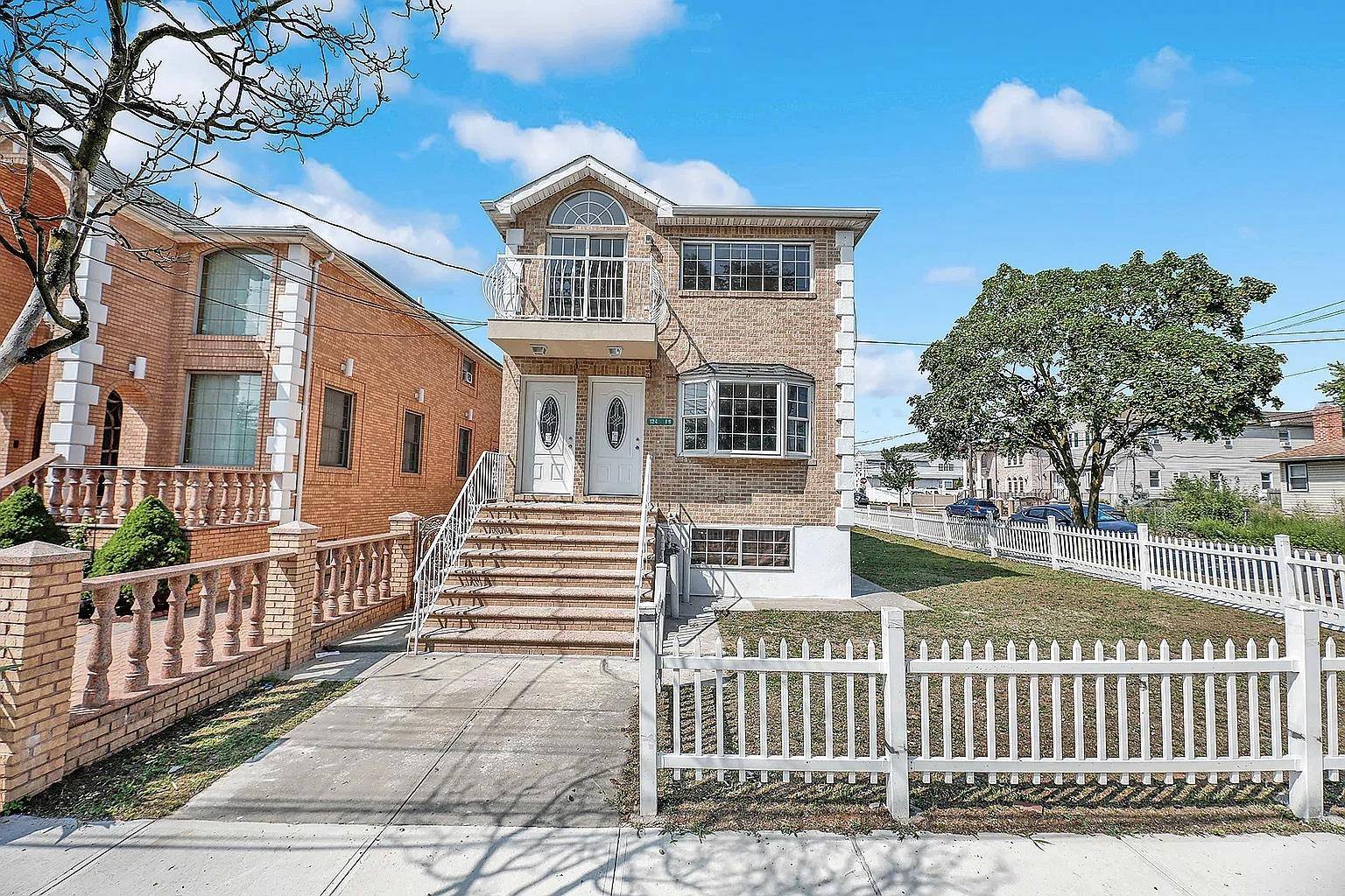 South Ozone Park, NY 11420,124-19 152 AVE