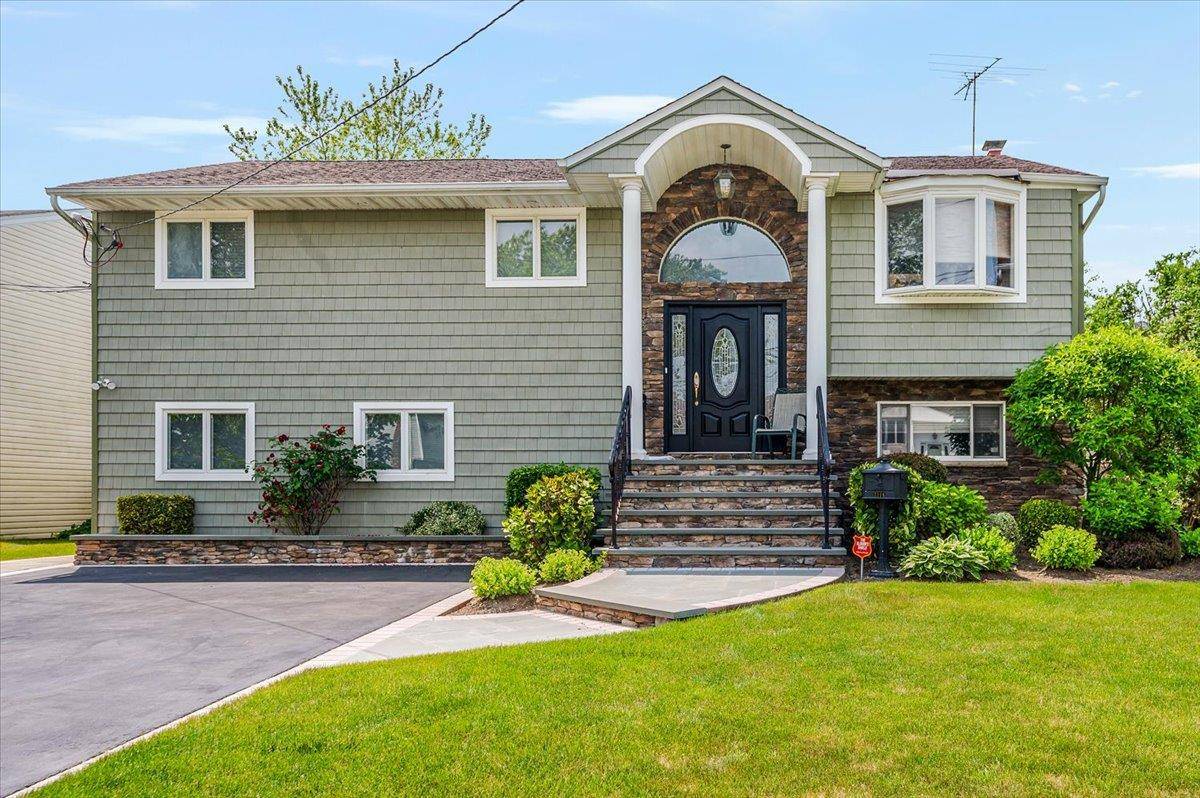 Oceanside, NY 11572,3316 Yost BLVD