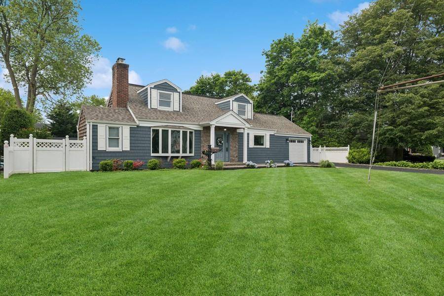 Amityville, NY 11795,46 Purdy LN