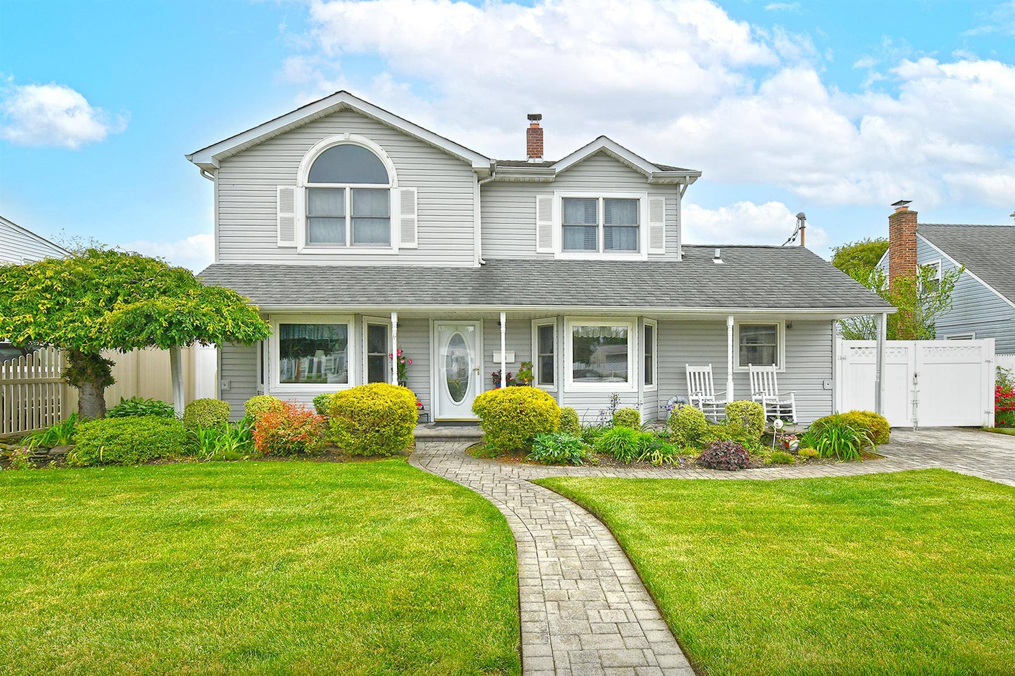 Levittown, NY 11756,29 Andrew LN