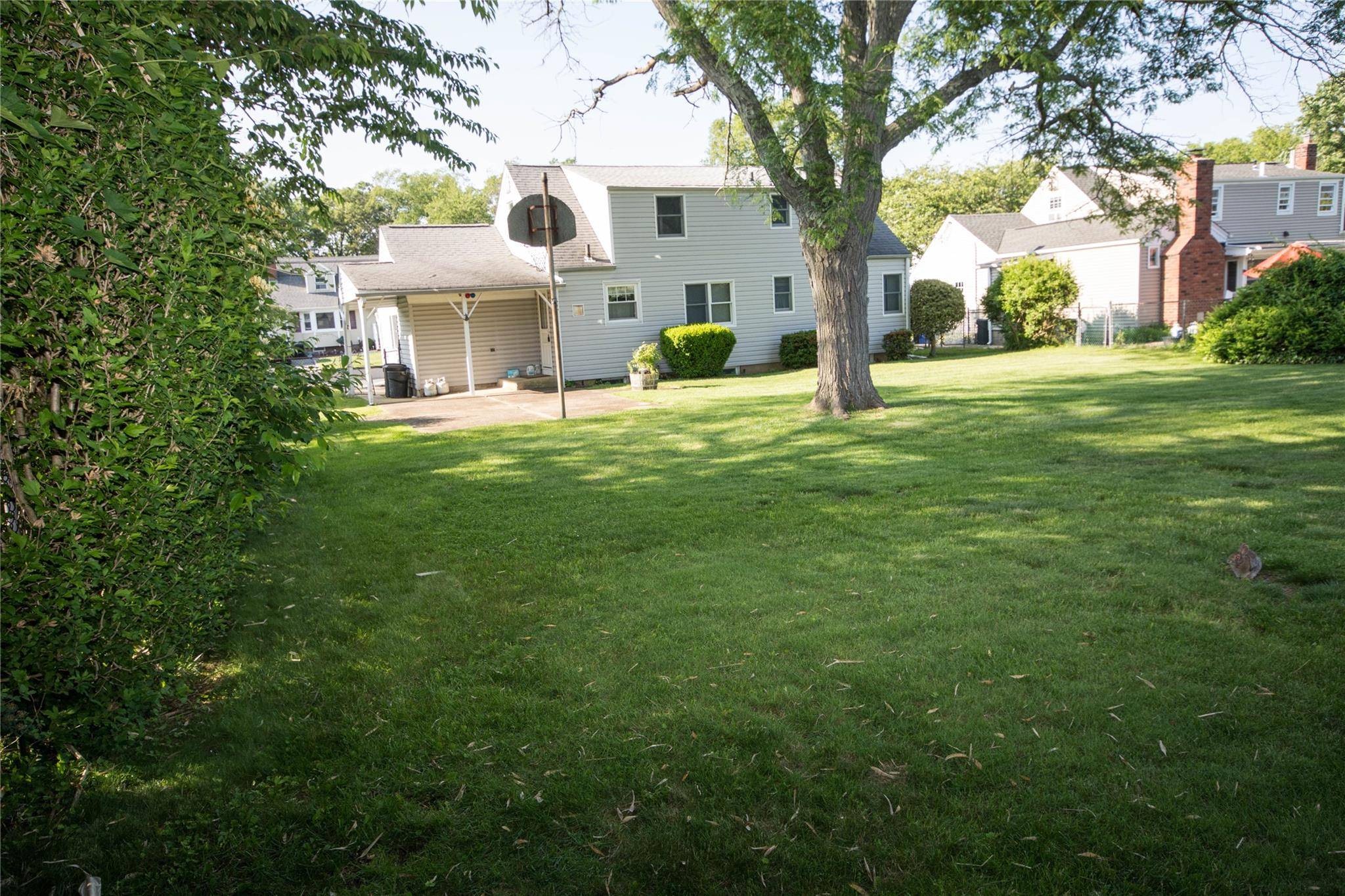 Huntington Station, NY 11746,66 Tippin DR