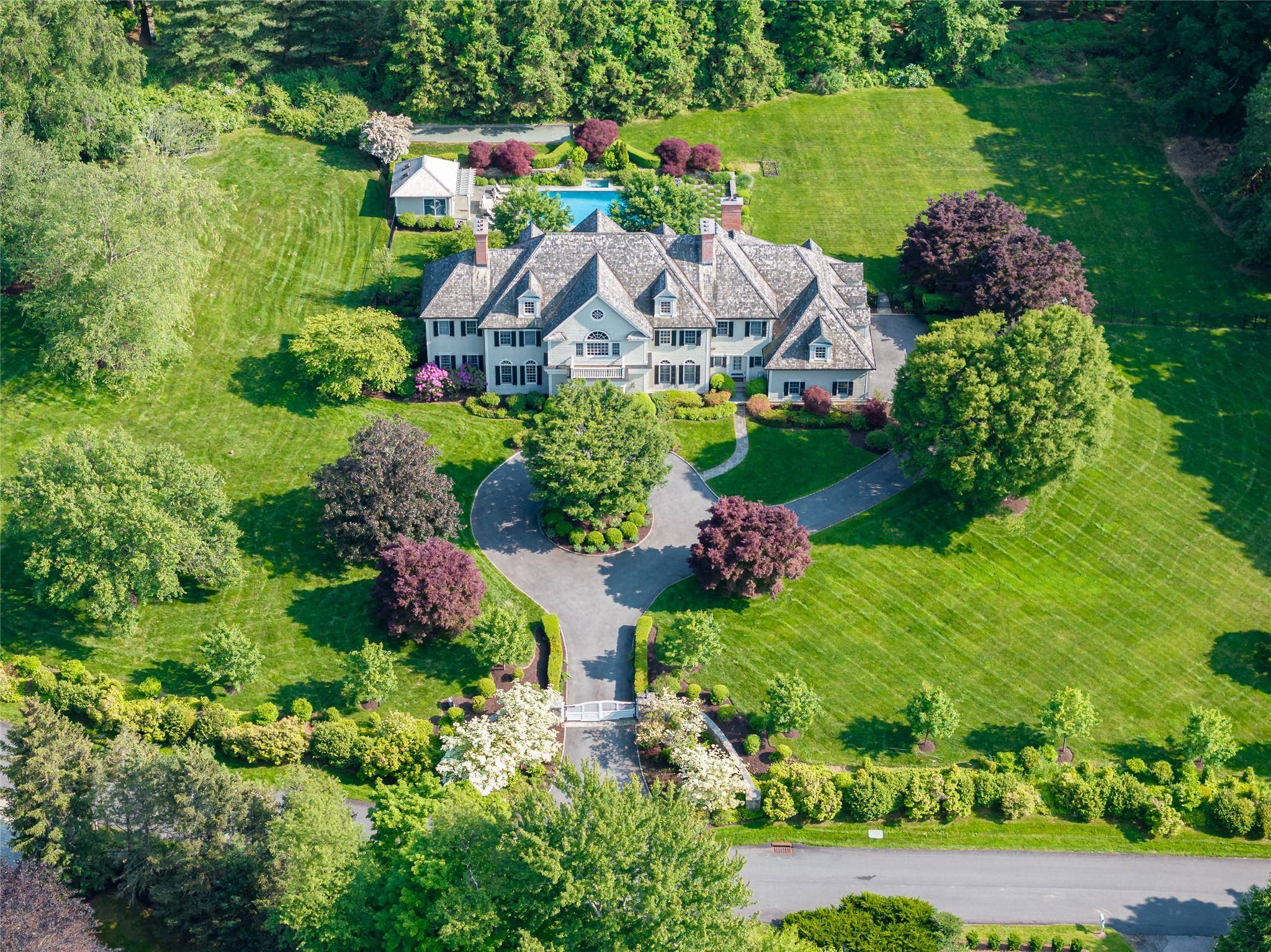 Bedford, NY 10506,17 Great Hill Farms RD