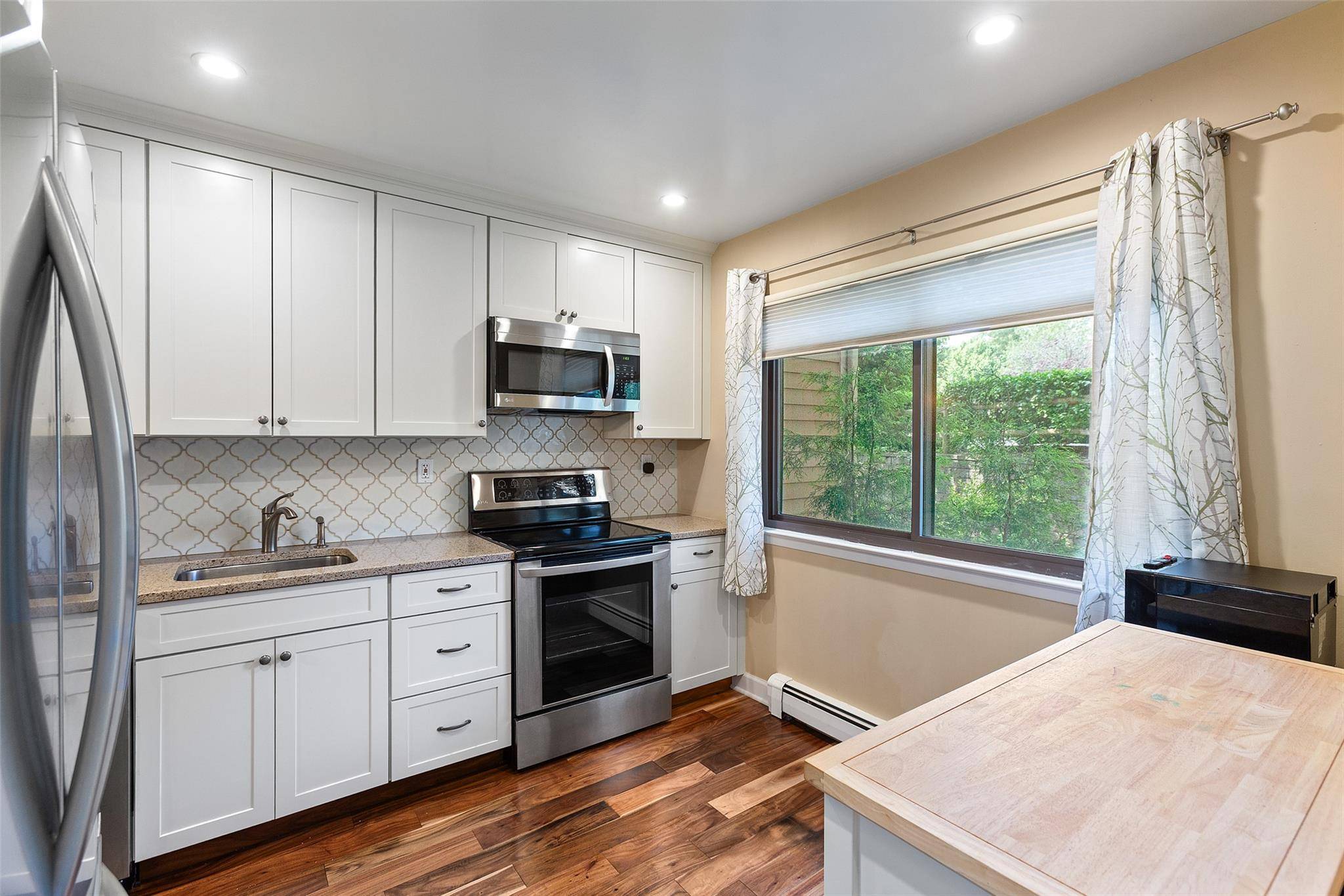 Rye Brook, NY 10573,240 Treetop CRES