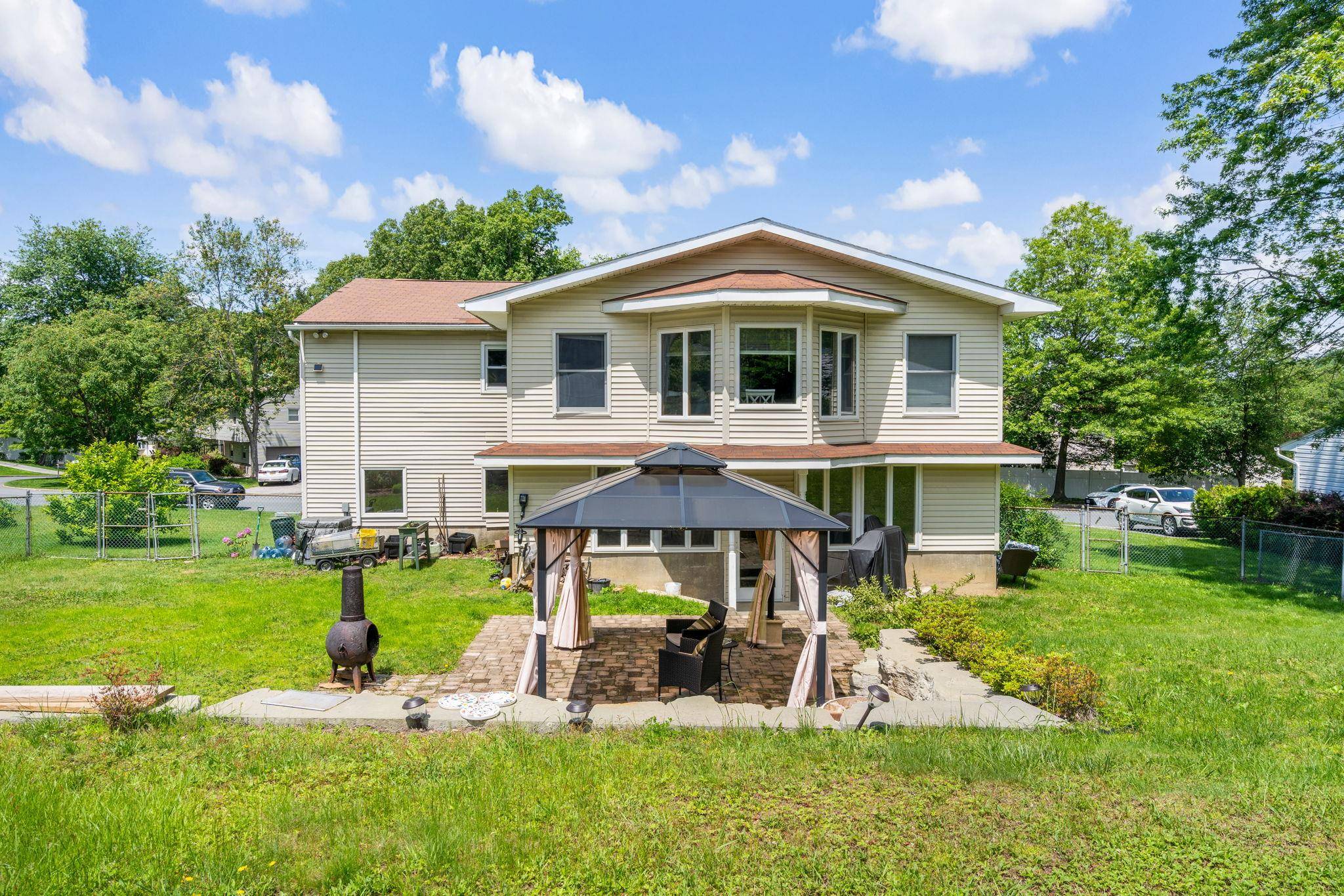 New Windsor, NY 12553,67 Keats DR