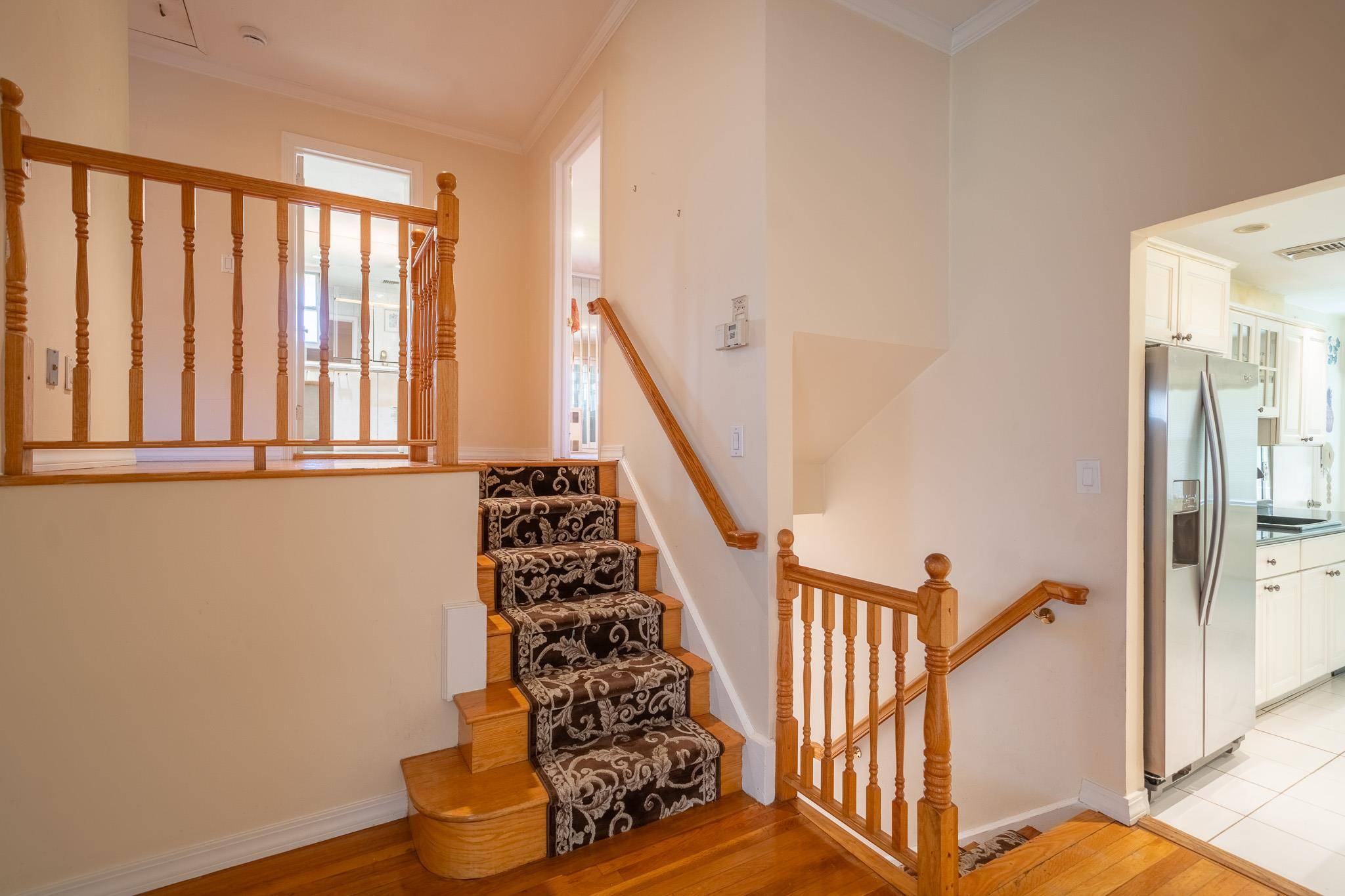 Westbury, NY 11590,179 Hazelwood DR