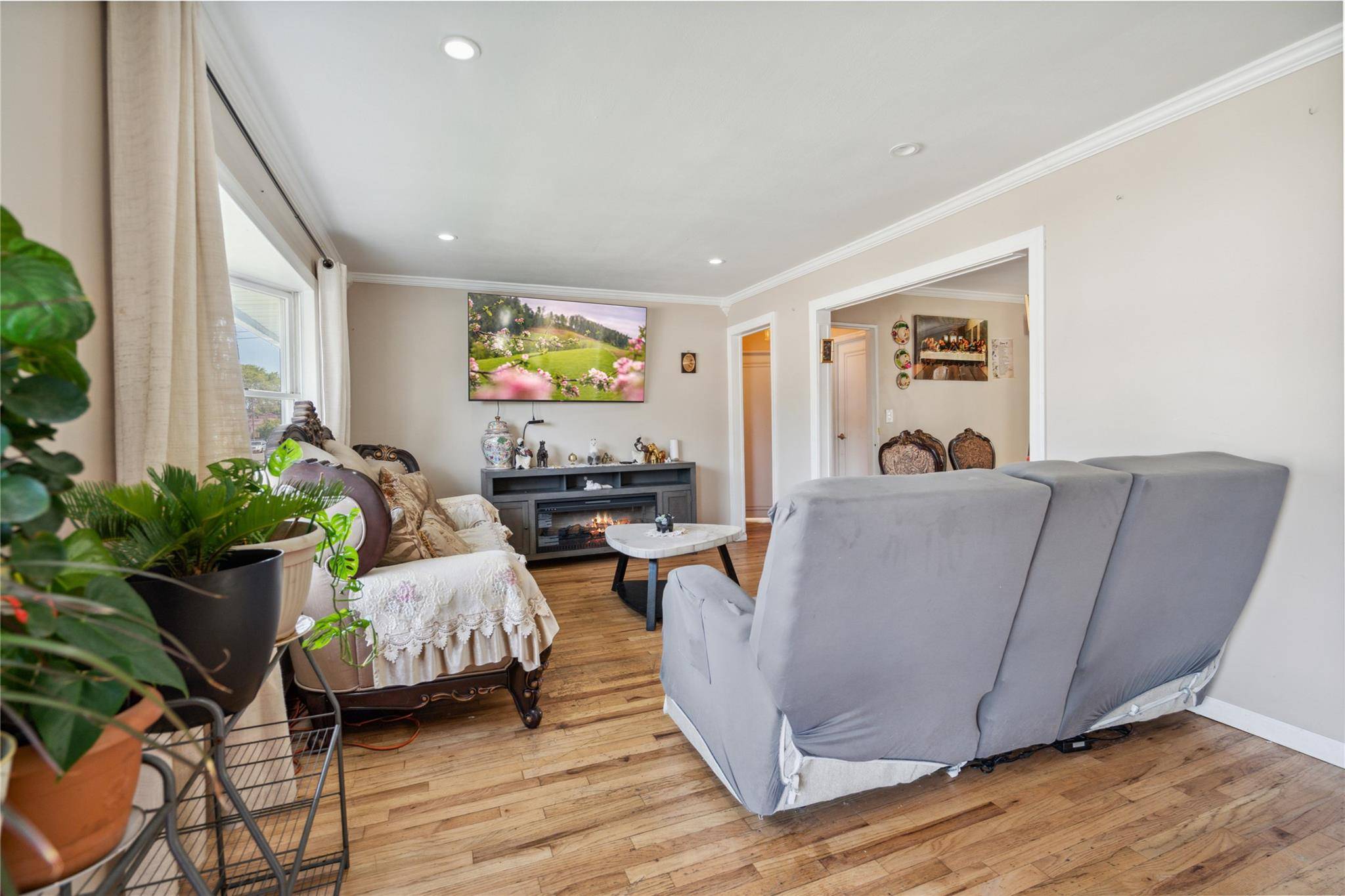 Massapequa Park, NY 11762,117 Ocean AVE