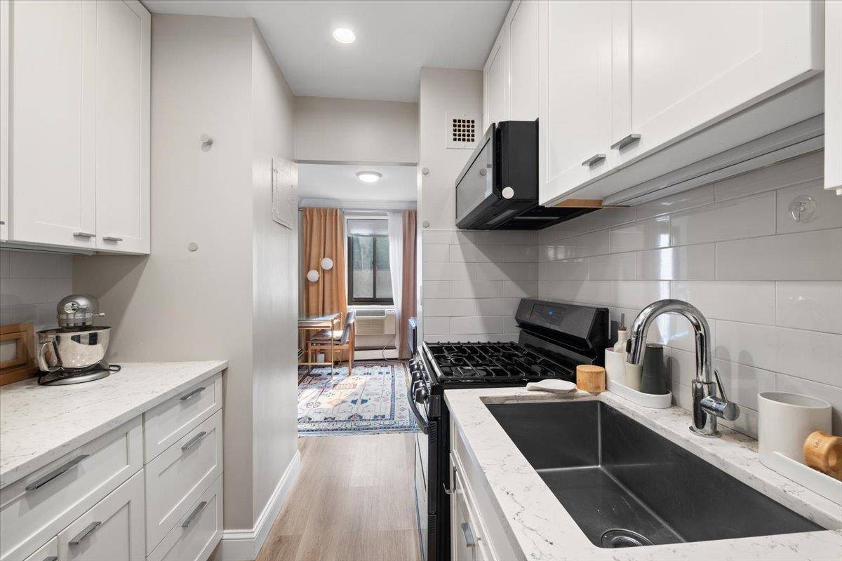 Hartsdale, NY 10530,100 E Hartsdale AVE #2oe