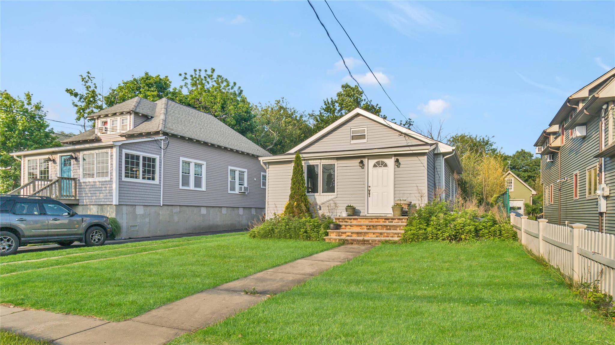 Massapequa, NY 11758,9 E Hamilton AVE