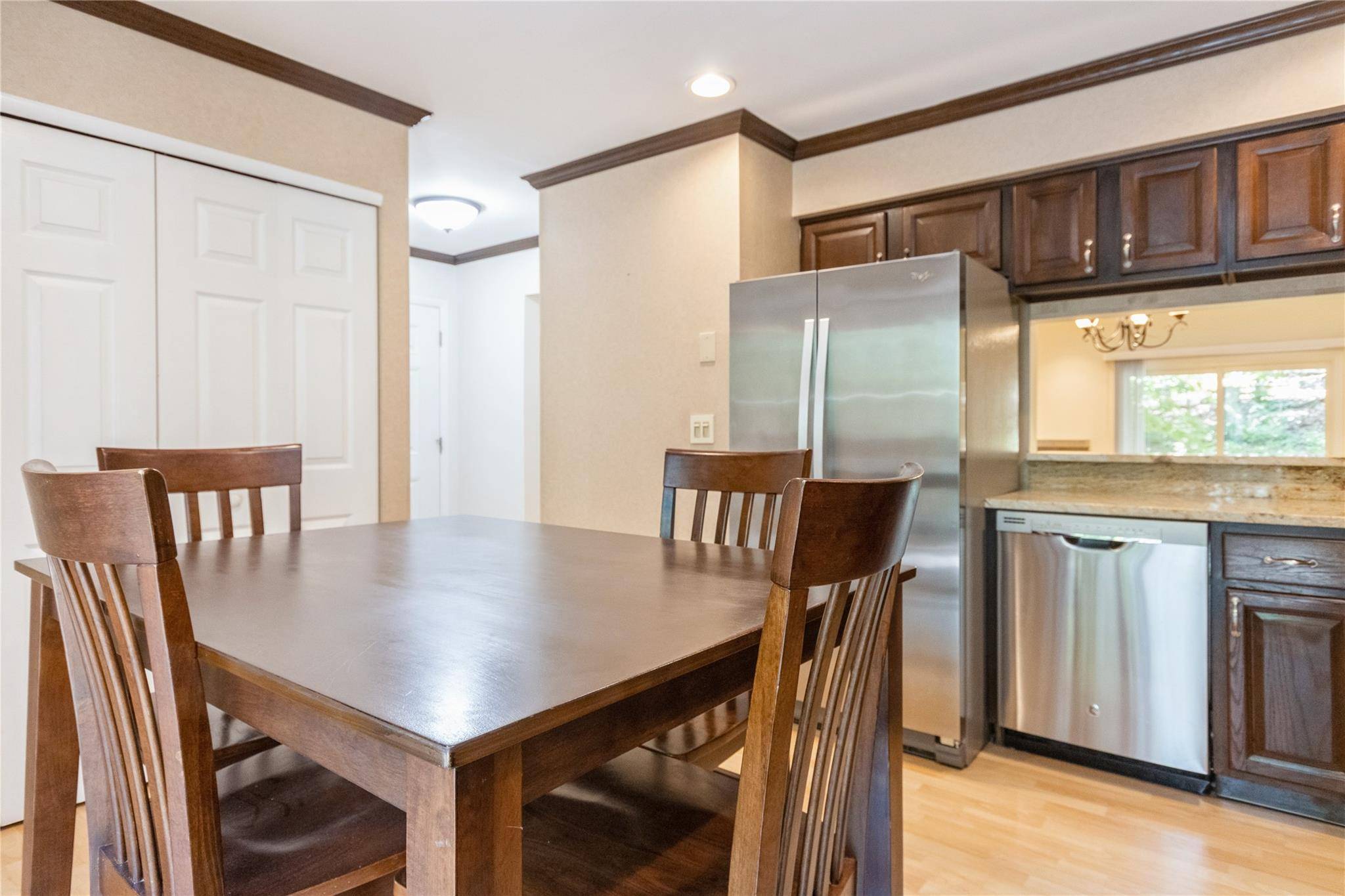 Ossining, NY 10562,76 Deerfield LN