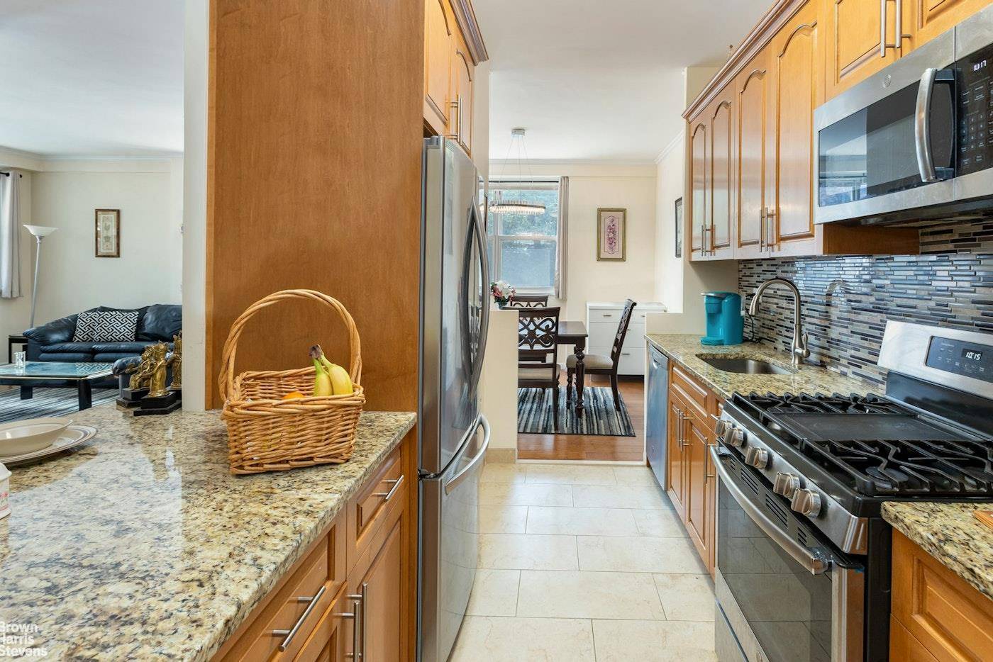 Bronx, NY 10463,555 Kappock ST #2E