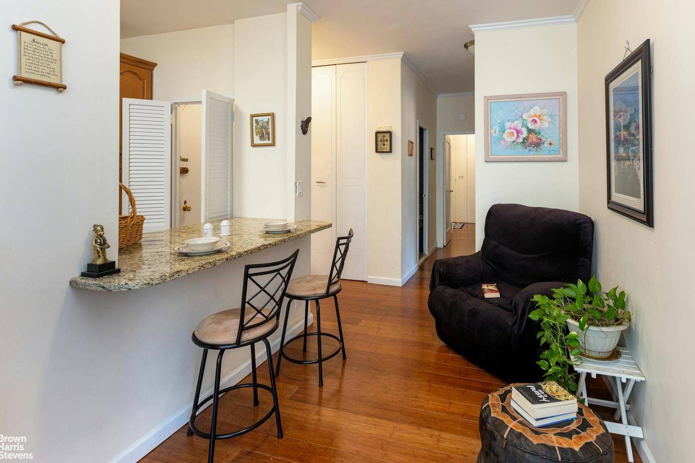 Bronx, NY 10463,555 Kappock ST #2E