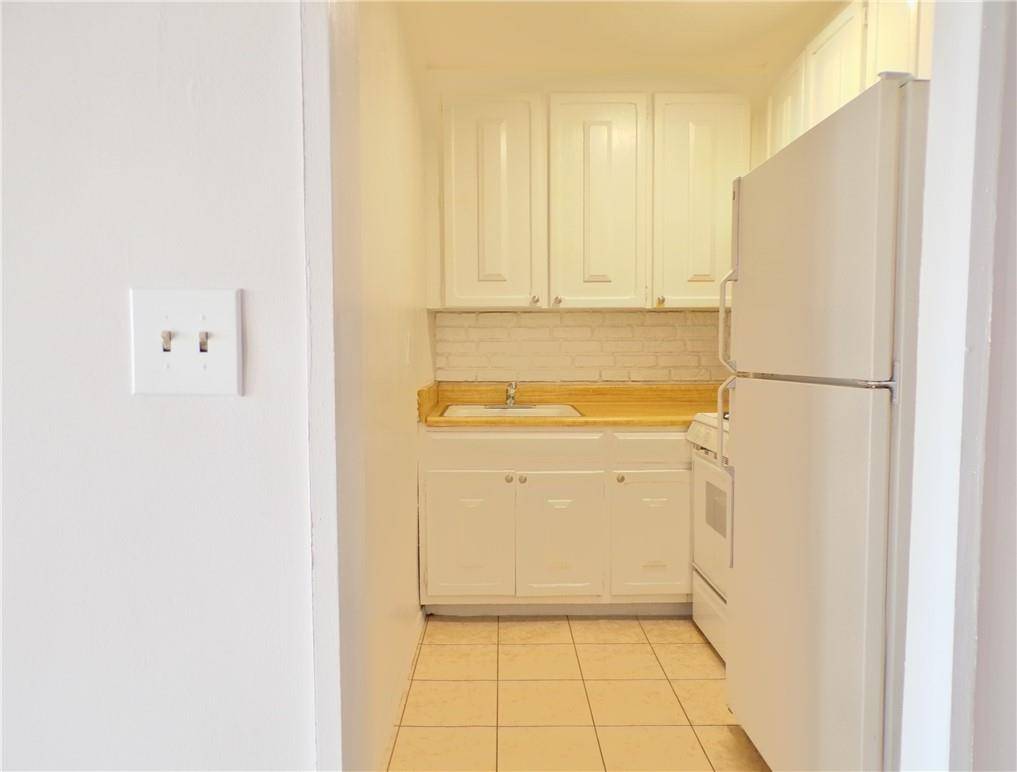 Mount Vernon, NY 10552,415 Gramatan AVE #3E