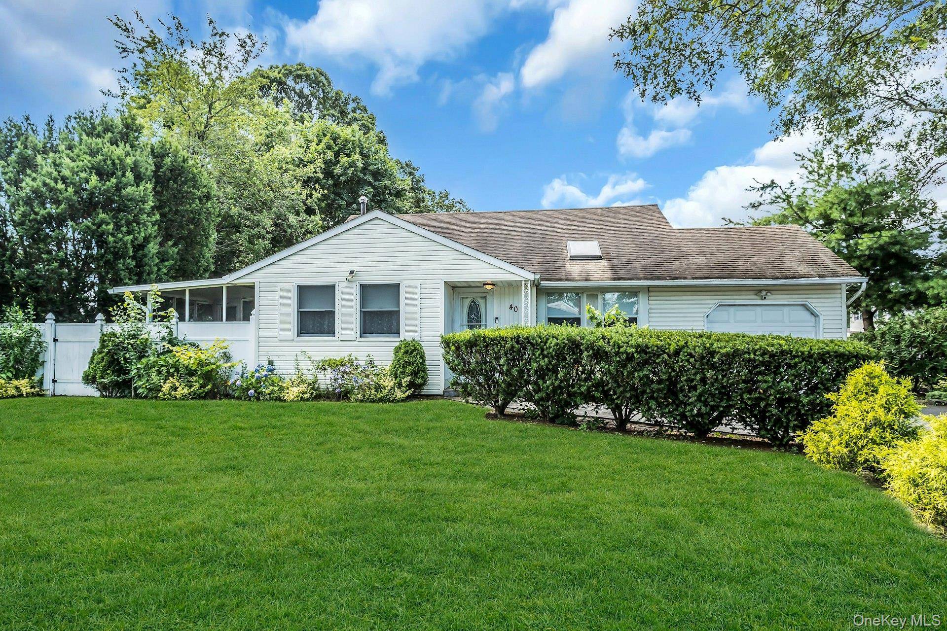 Selden, NY 11784,40 King AVE