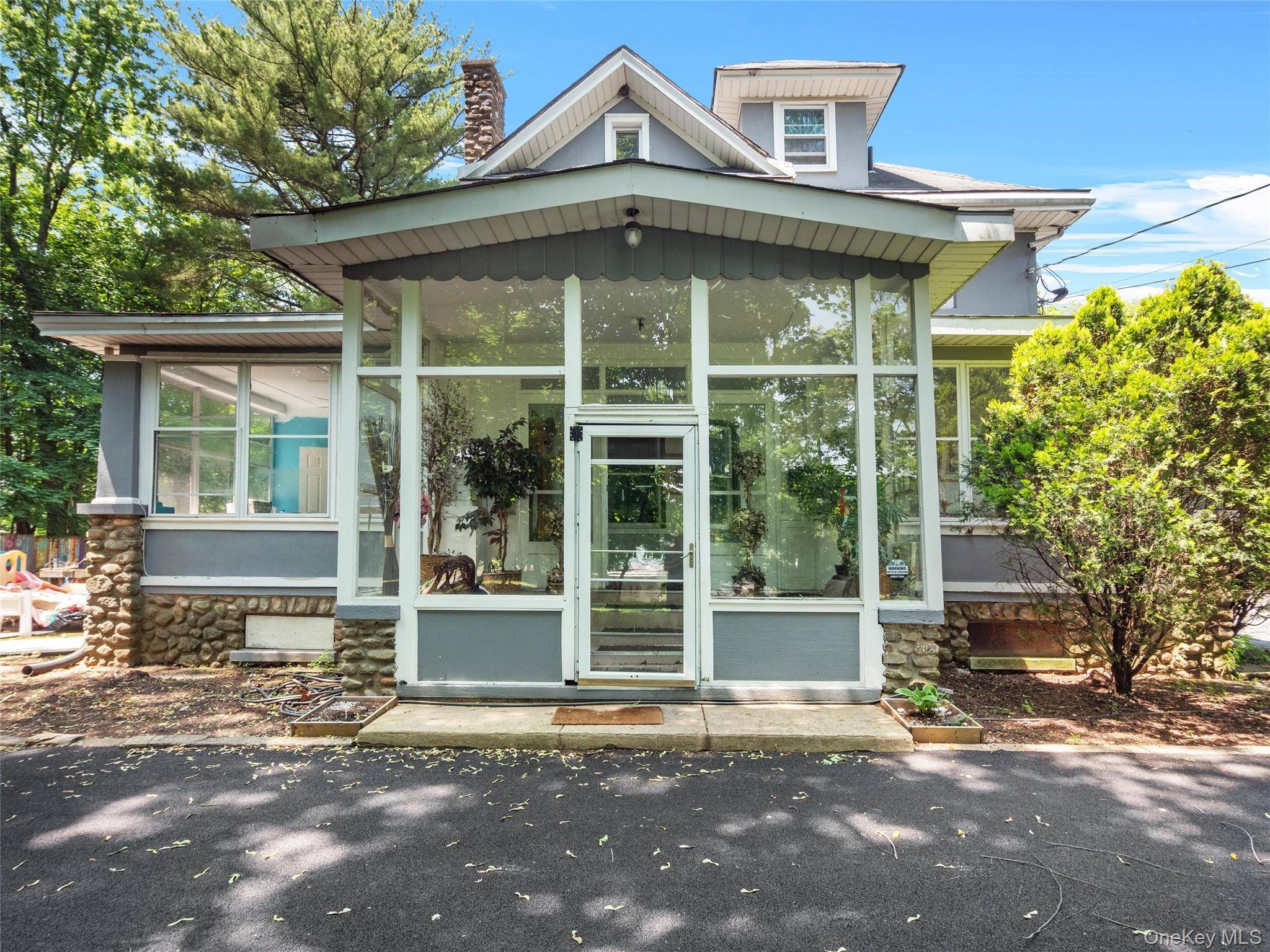 Pearl River, NY 10965,247 N Middletown RD