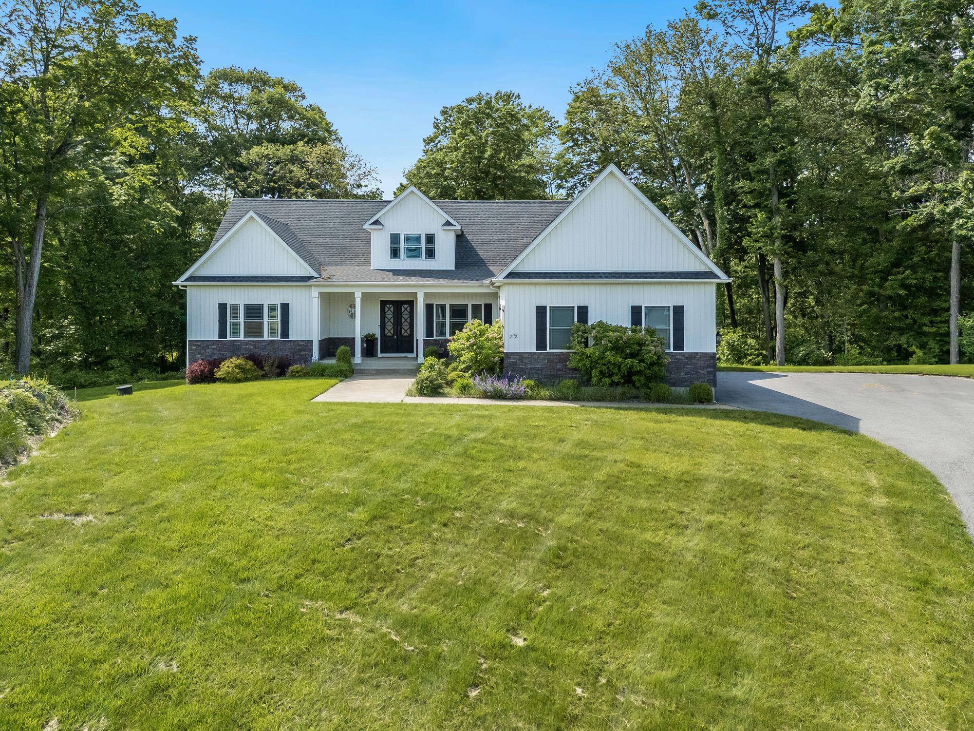 Hopewell Junction, NY 12533,35 Biltmore DR